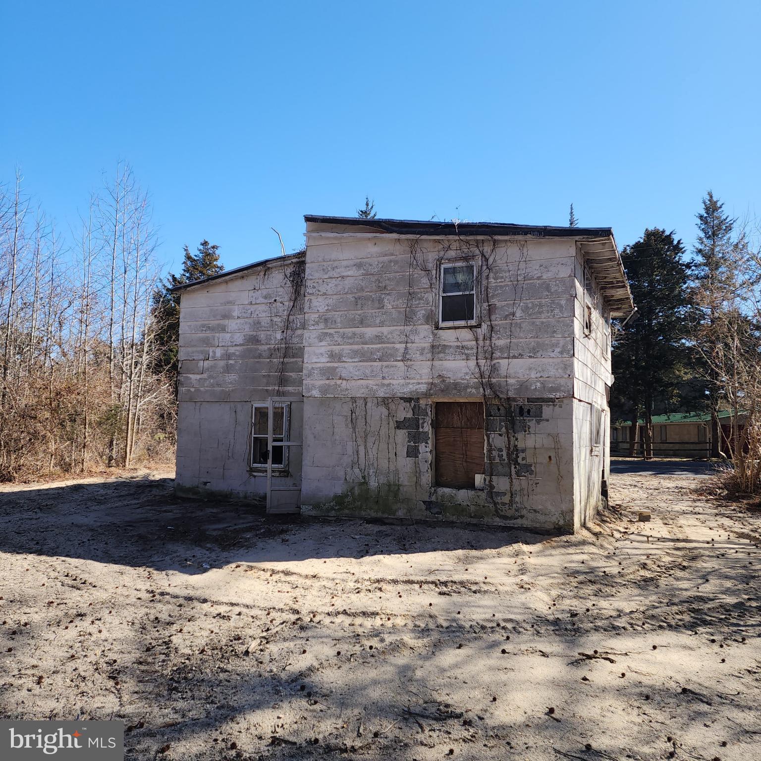 112 SHEPPARD DAVIS ROAD