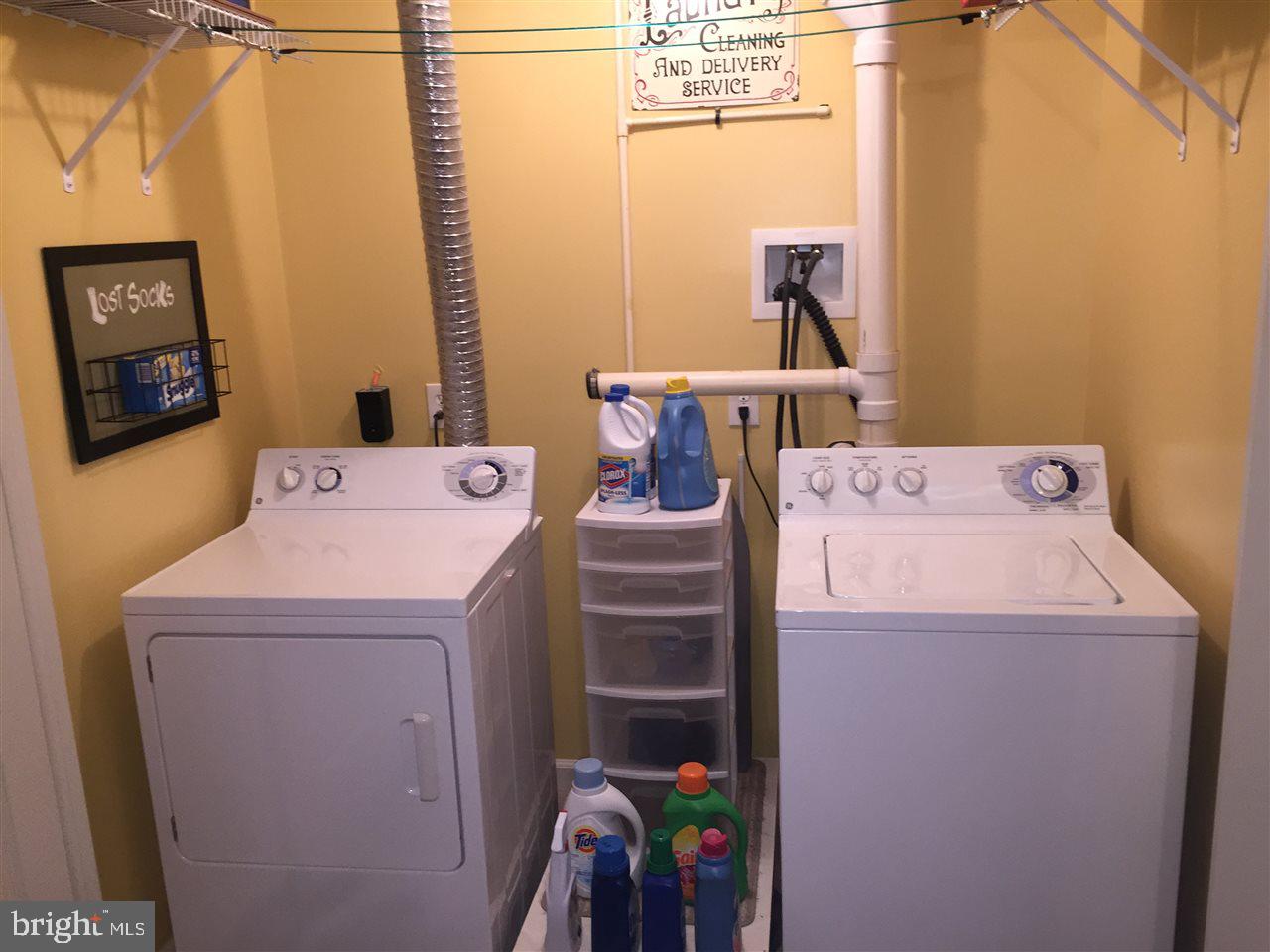 BUTTONWOOD - Residential