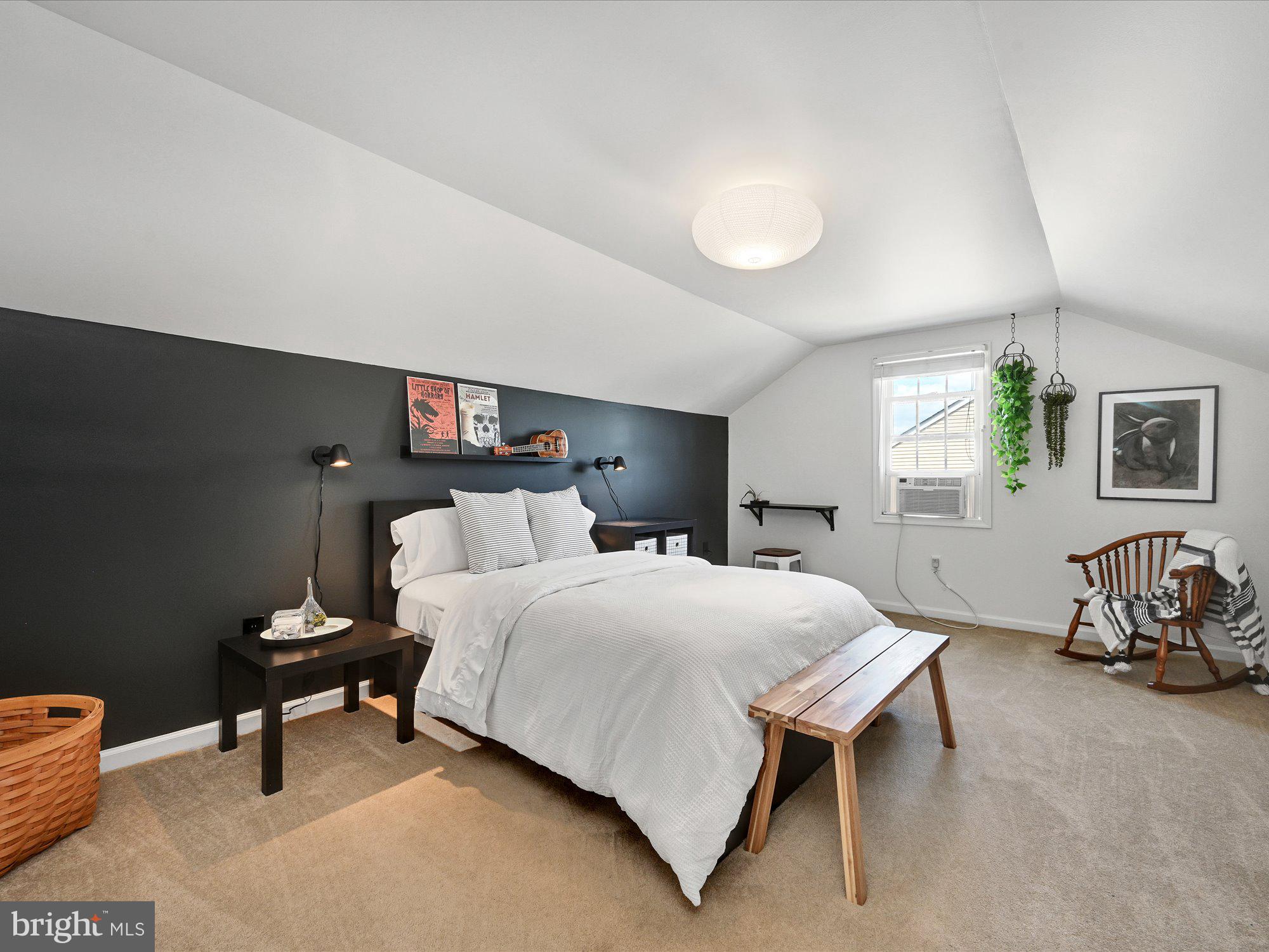 OLDE LEACOCK VILLAGE - Residential