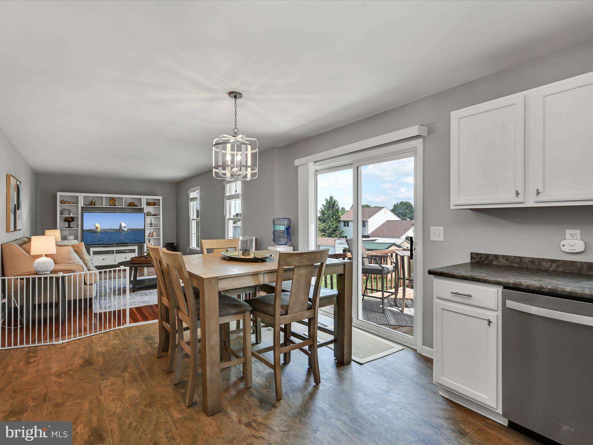 OLDE LEACOCK VILLAGE - Residential