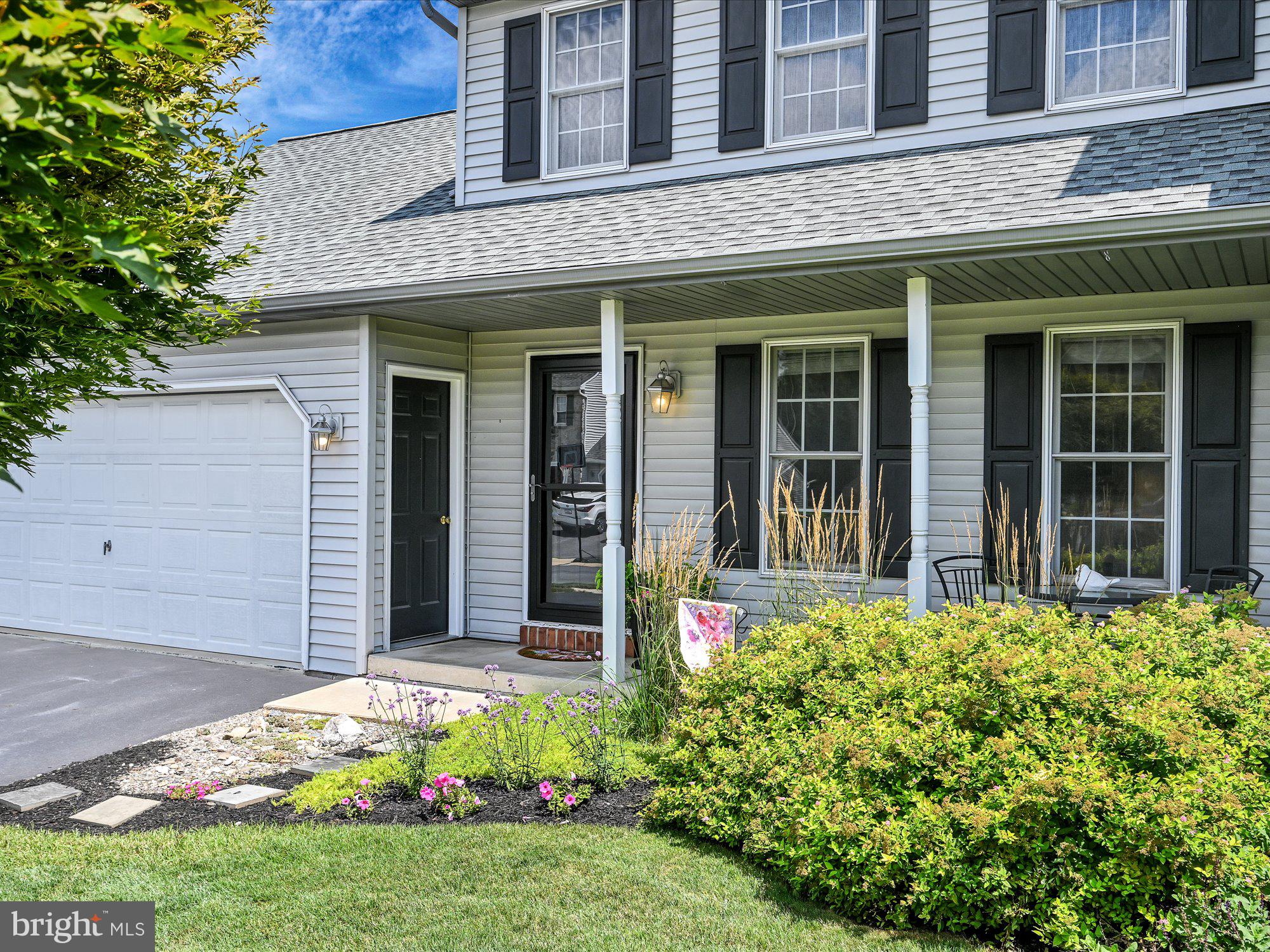 OLDE LEACOCK VILLAGE - Residential