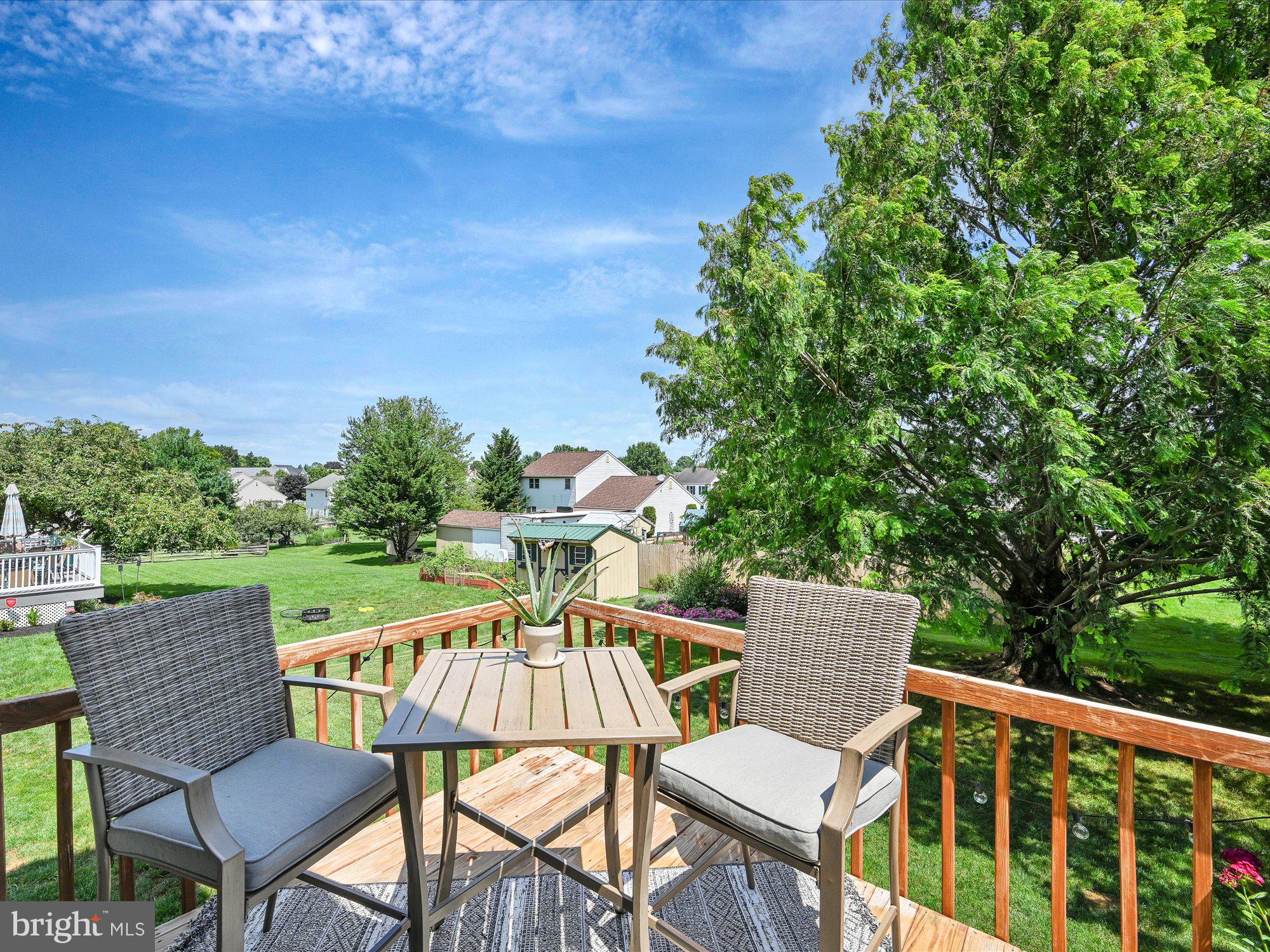 OLDE LEACOCK VILLAGE - Residential