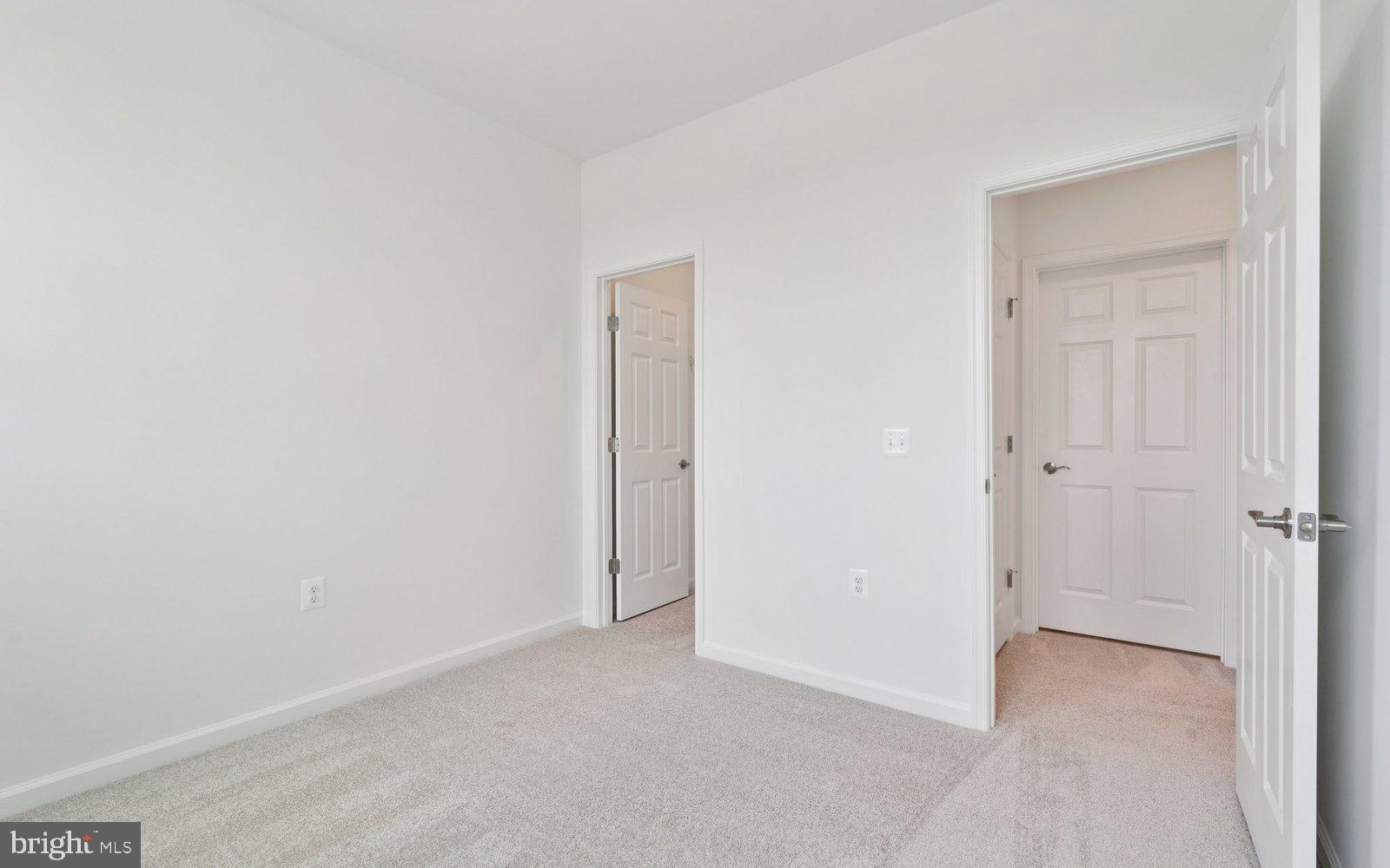 HIATT POINTE AT SNOWDEN BRIDGE - Residential