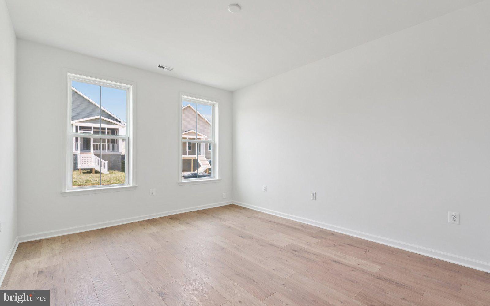 HIATT POINTE AT SNOWDEN BRIDGE - Residential