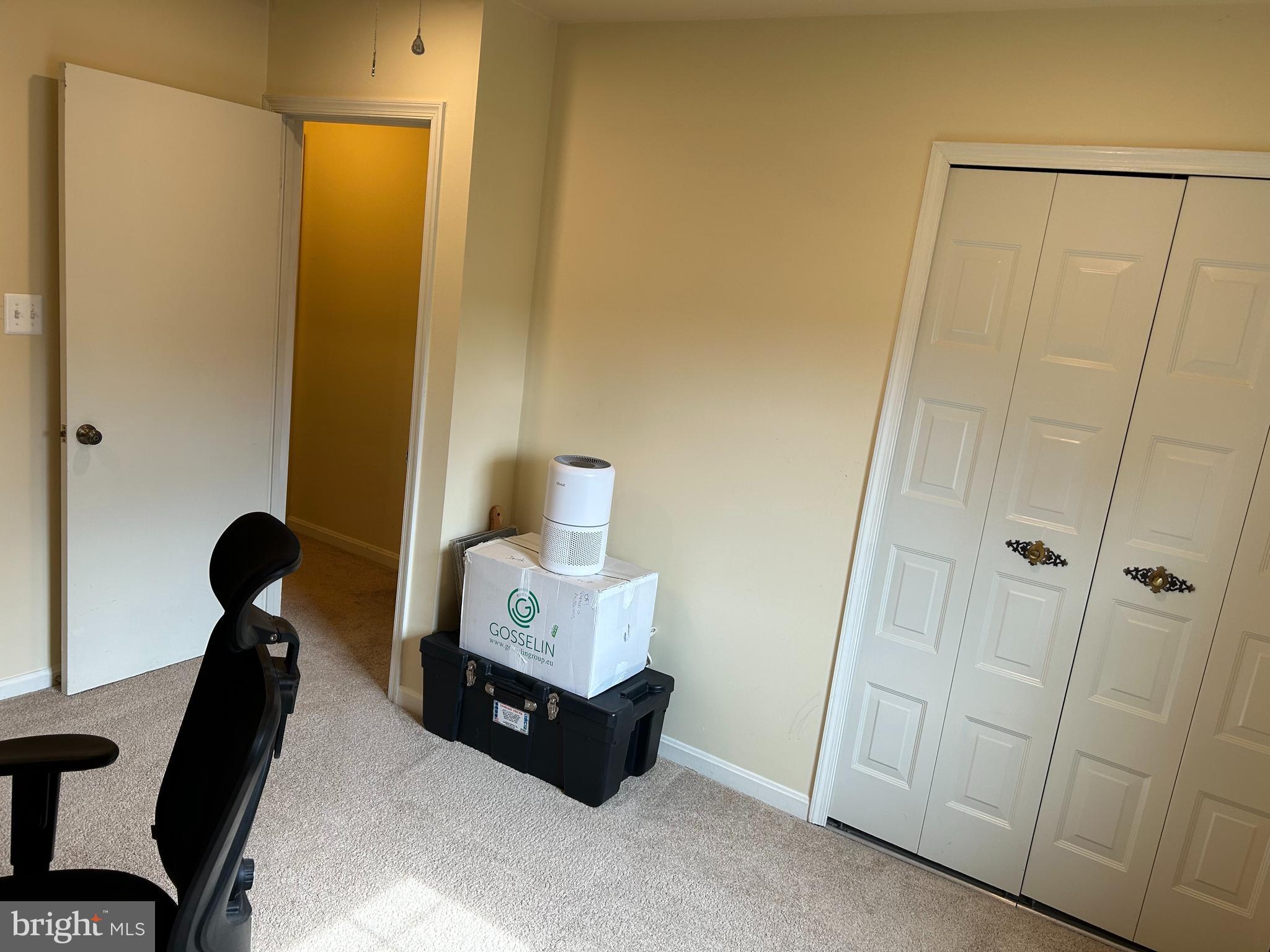 OLD MILL COMMUNITY - Residential Lease