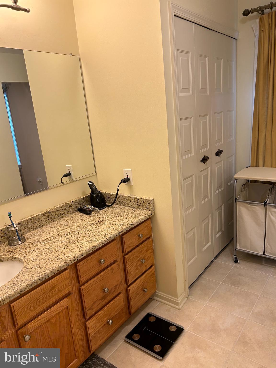 OLD MILL COMMUNITY - Residential Lease