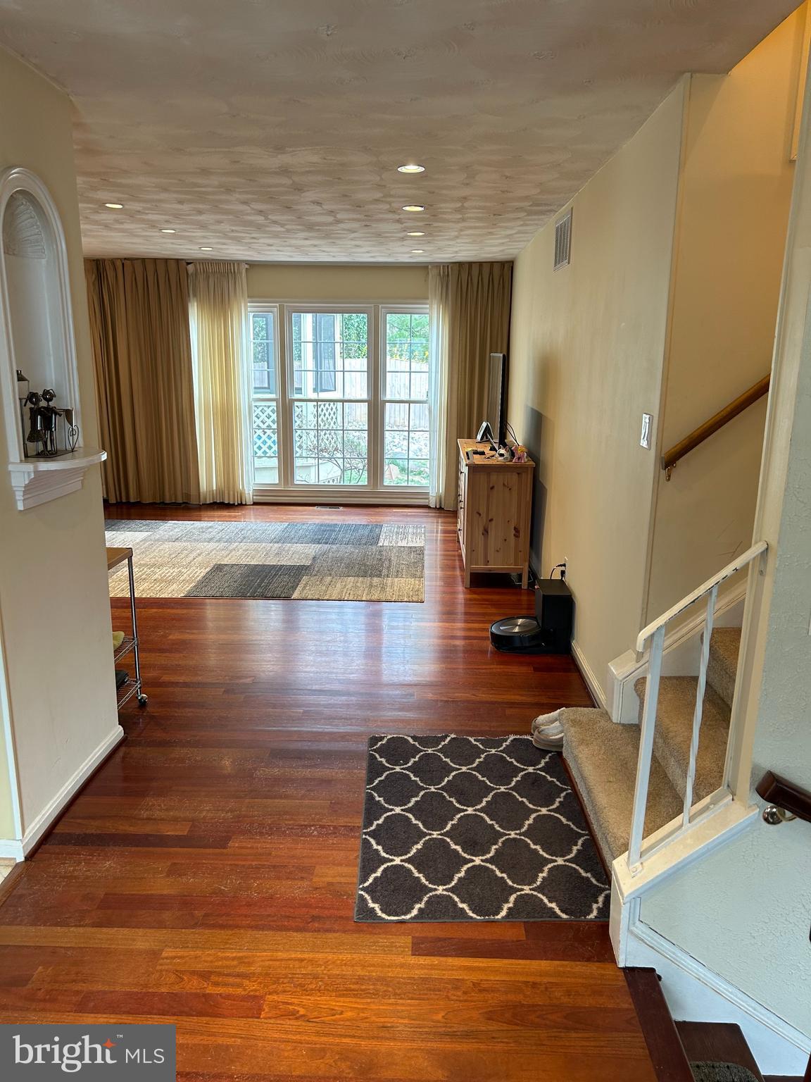 OLD MILL COMMUNITY - Residential Lease