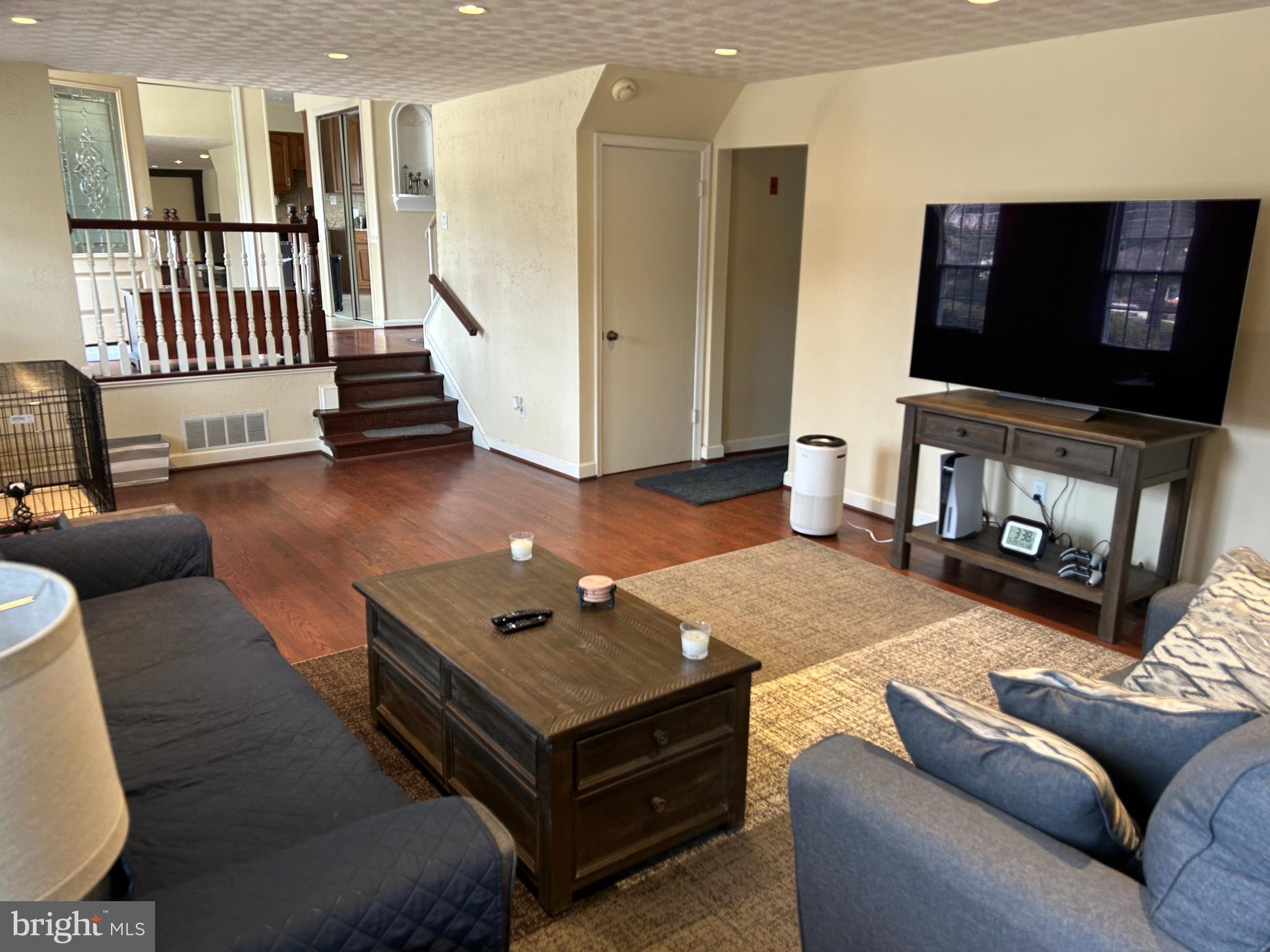 OLD MILL COMMUNITY - Residential Lease