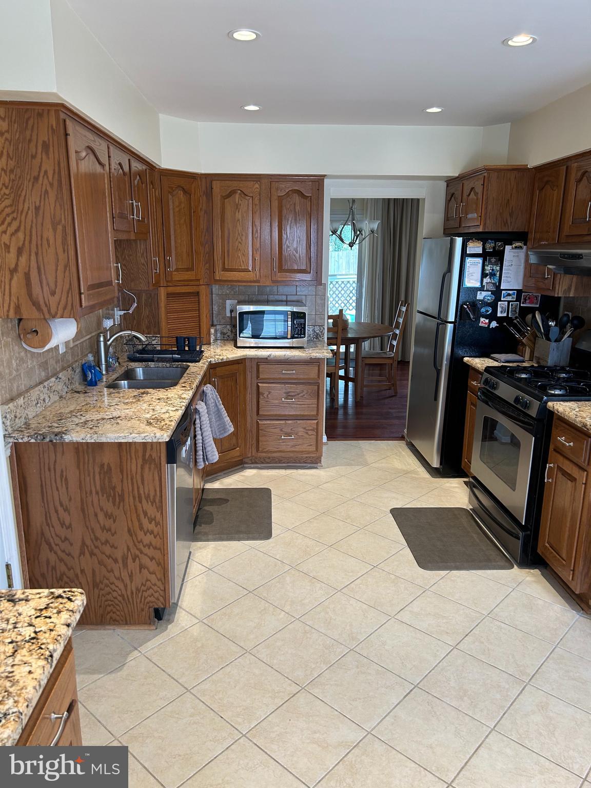 OLD MILL COMMUNITY - Residential Lease