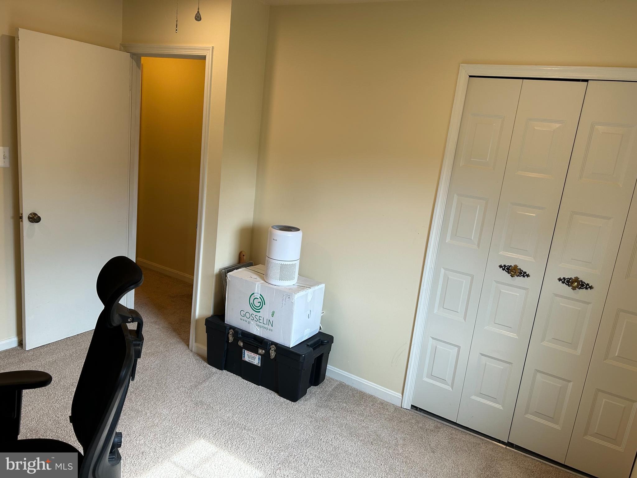 OLD MILL COMMUNITY - Residential Lease