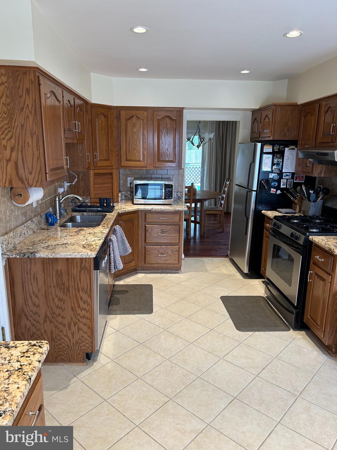 OLD MILL COMMUNITY - Residential Lease