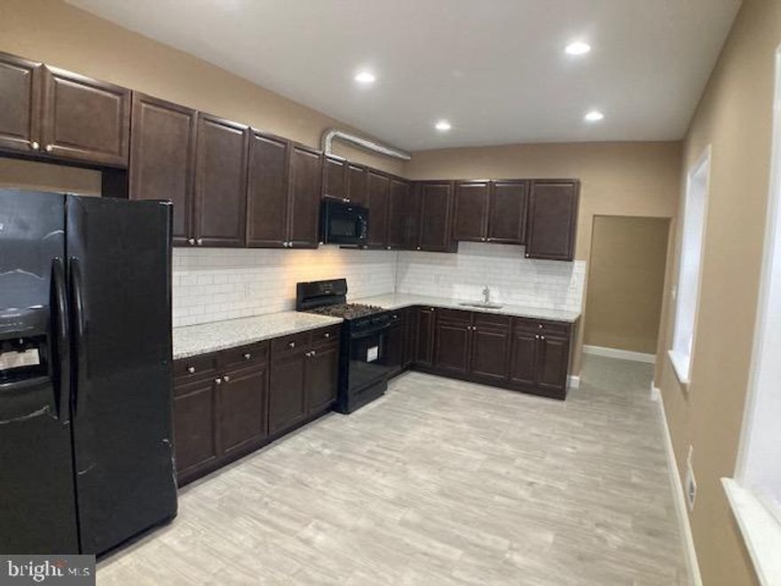 VERY LARGE 5 bed 2 full bath - 3 story PLUS basement residence!!
Property was fully renovated in 2021 with all new Electrical, Plumbing, HVAC etc.
VERY LARGE Kitchen with TONS of granite countertop space as well as oak cabinets!!
HIGH CEILING HEIGHT Throughout!!
Washer, Dryer & Laundry sink are in the rear of the 1st floor right off the kitchen!
Full  un-finished basement with LOTS of SPACE for storage!
2 Thermostat controls for multiple temperature control per floor of home!!
PLENTY of closet space in all 5 bedrooms with lighting control in each closet!!
Property is in GREAT CONDITION!!