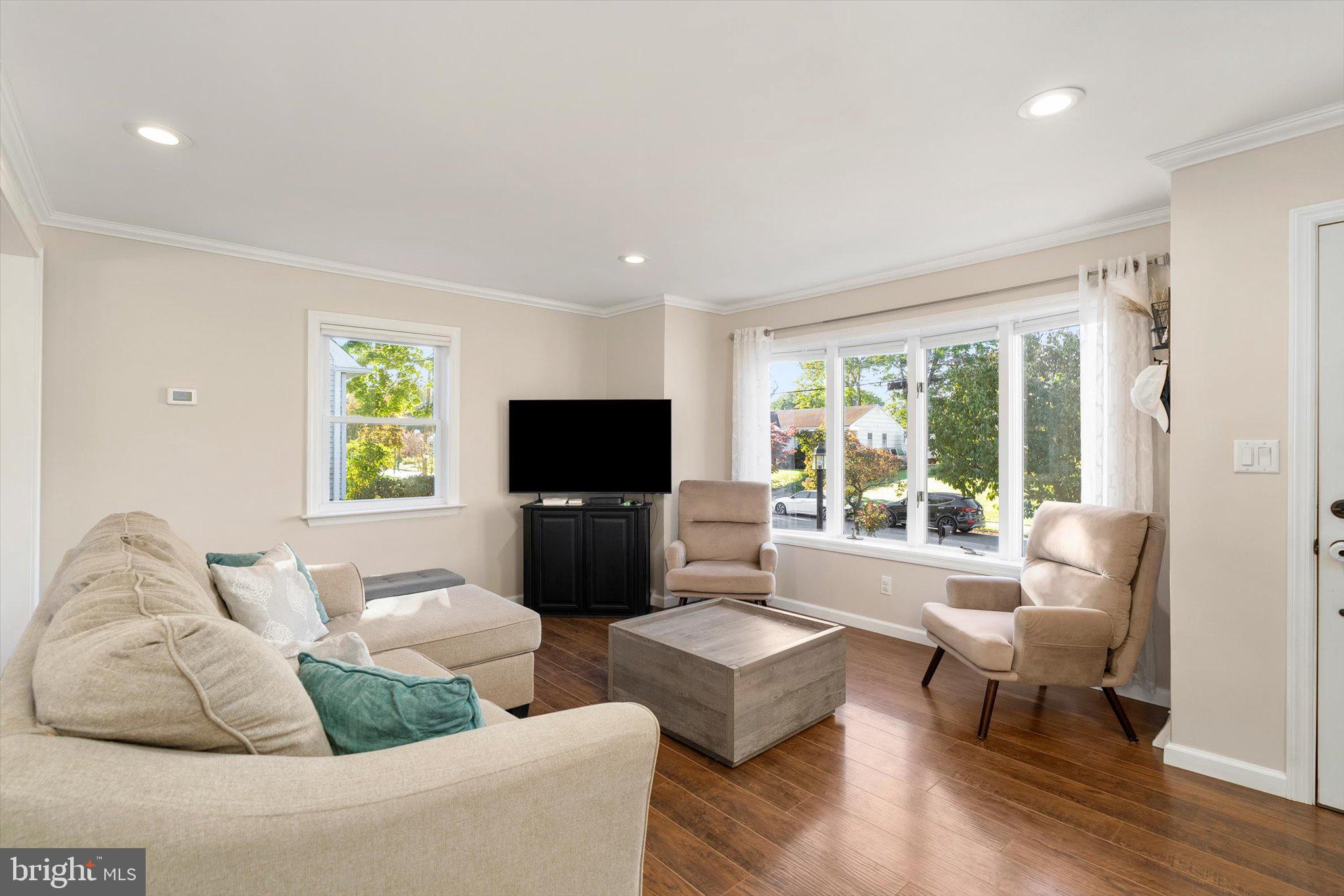120 SUSAN DRIVE