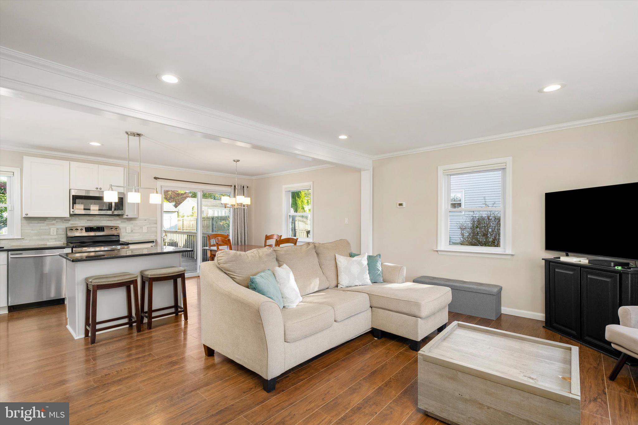 120 SUSAN DRIVE