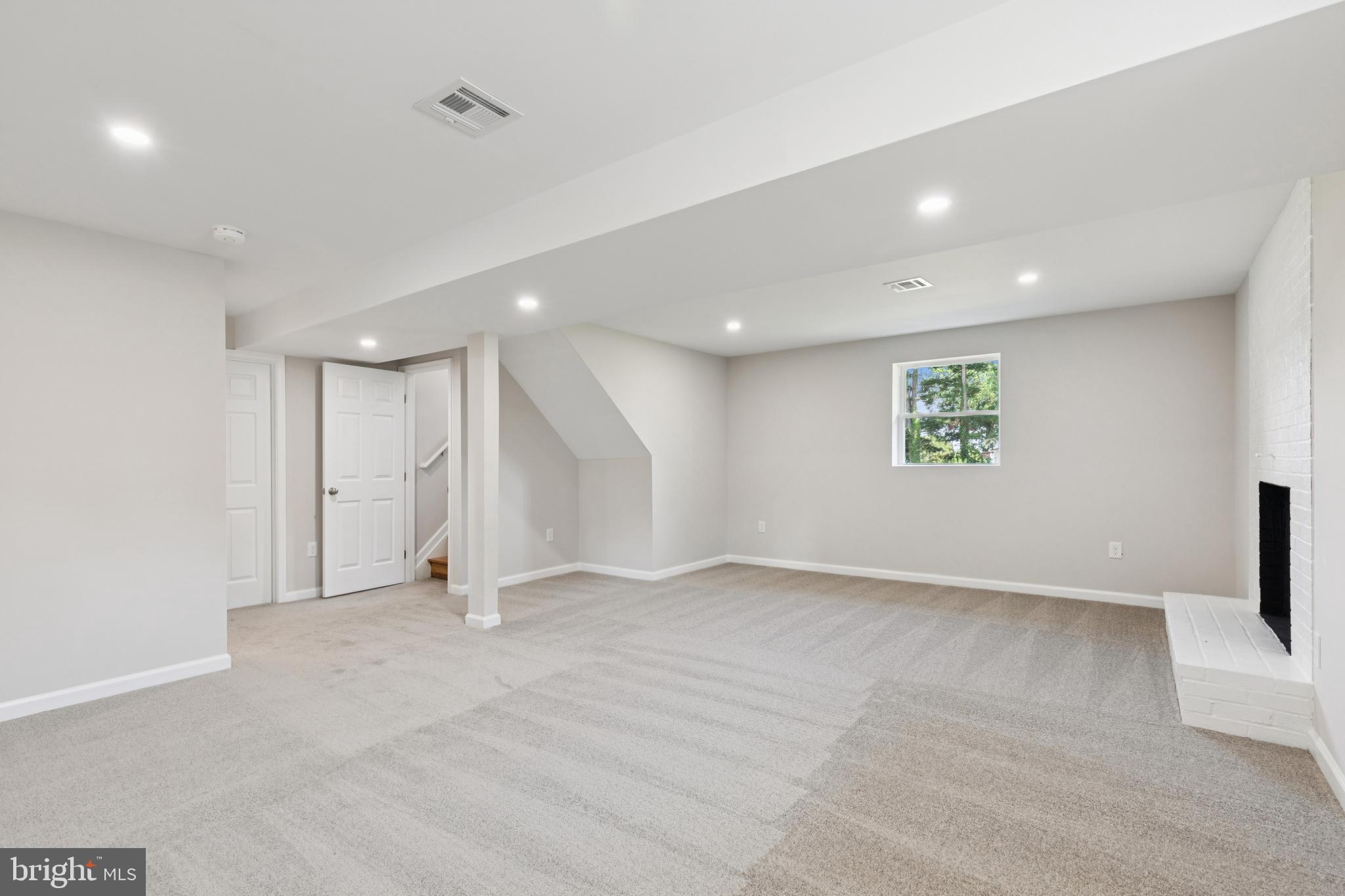 BRIERCREST HEIGHTS - Residential