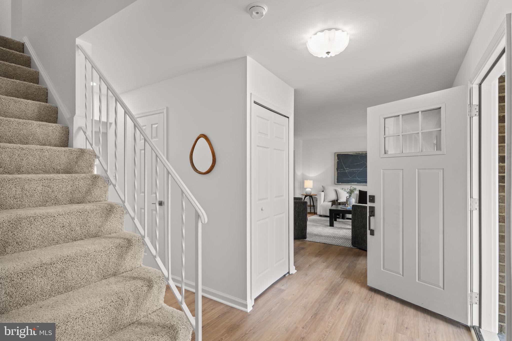 OAKLAND MILLS - Residential