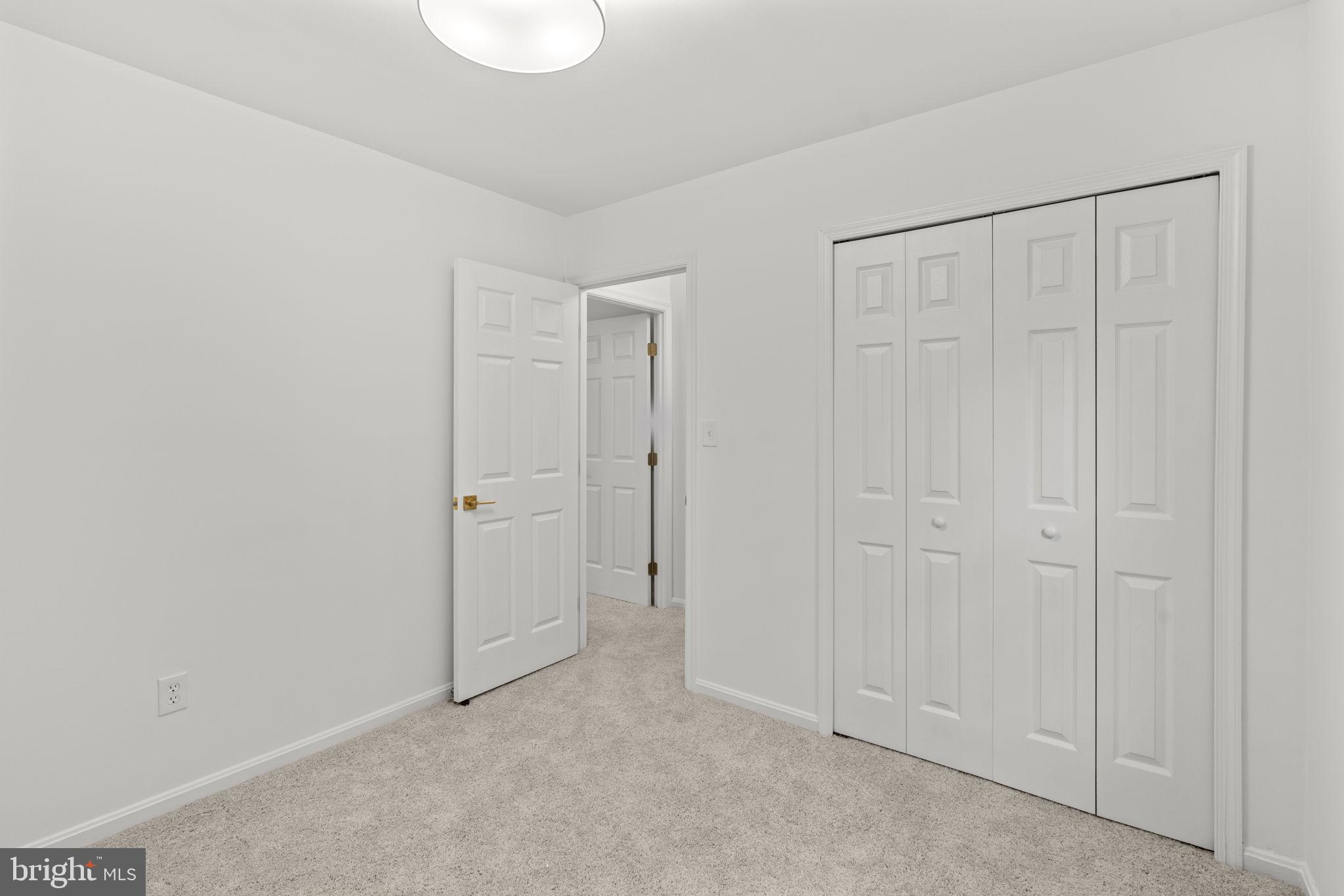 OAKLAND MILLS - Residential