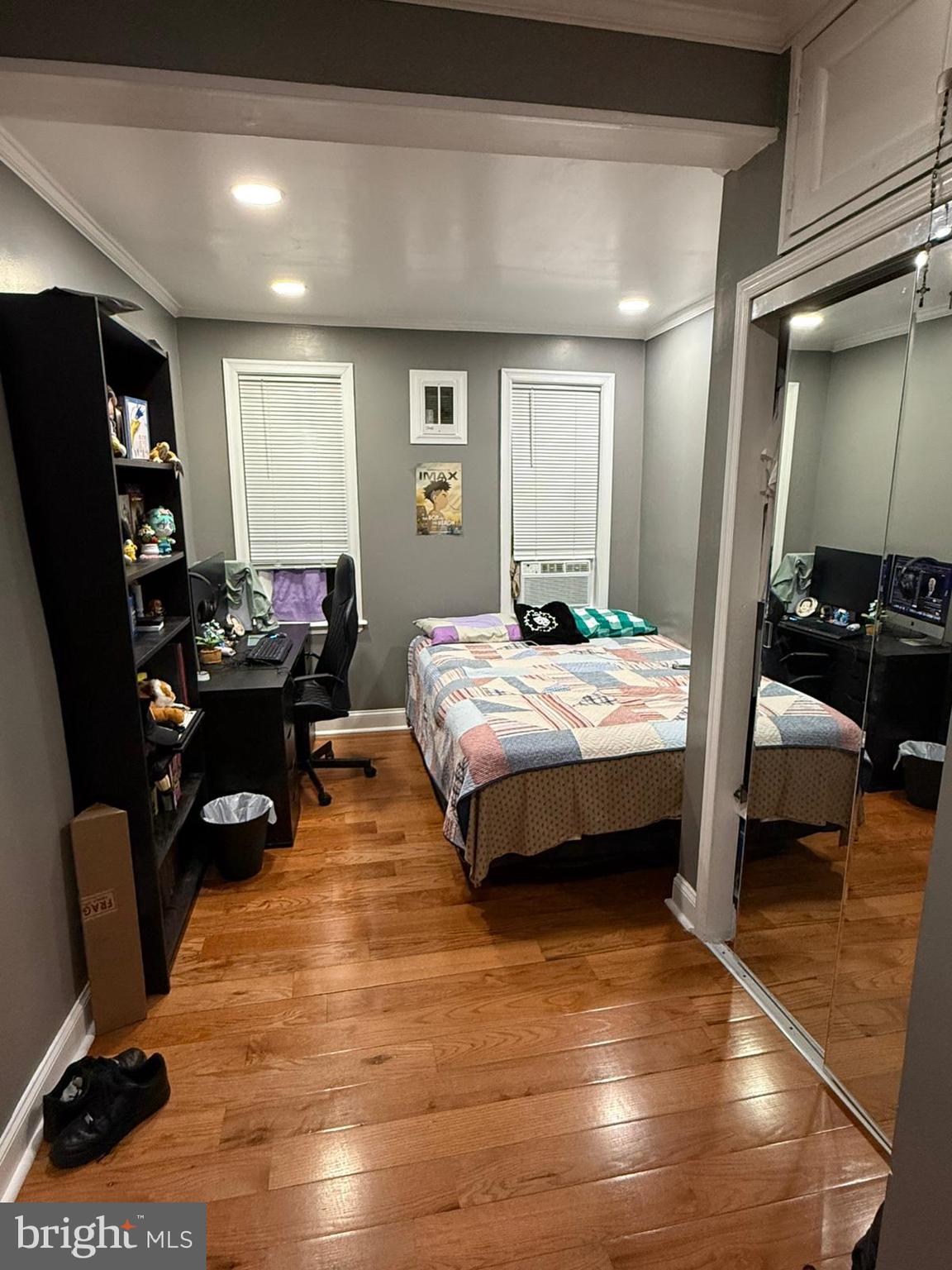 KENSINGTON - Residential