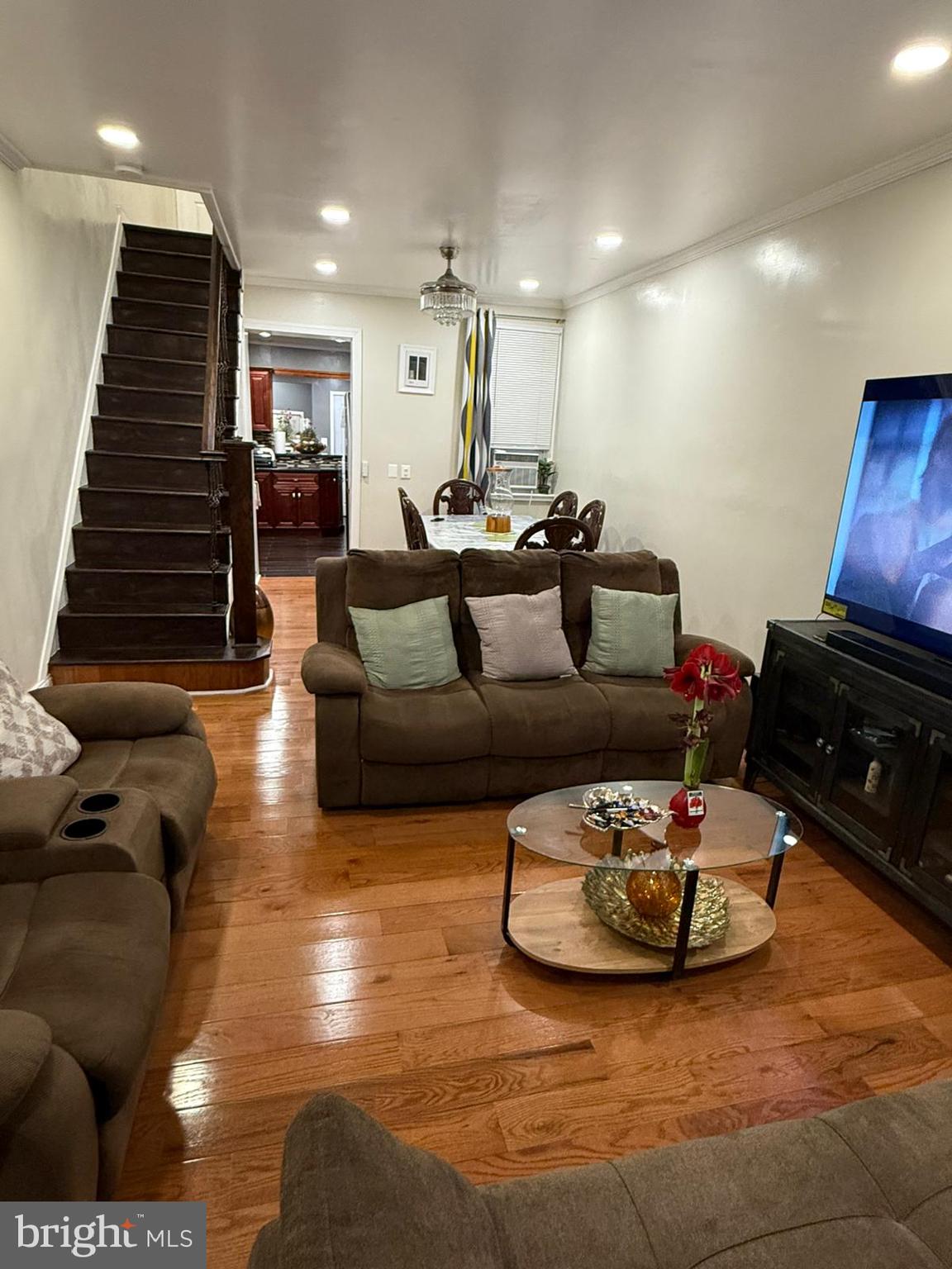 KENSINGTON - Residential