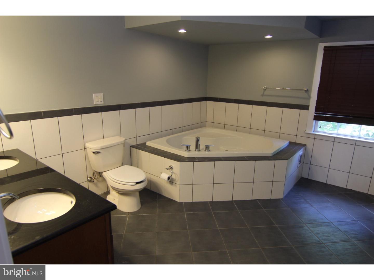 GRADUATE HOSPITAL - Residential Lease