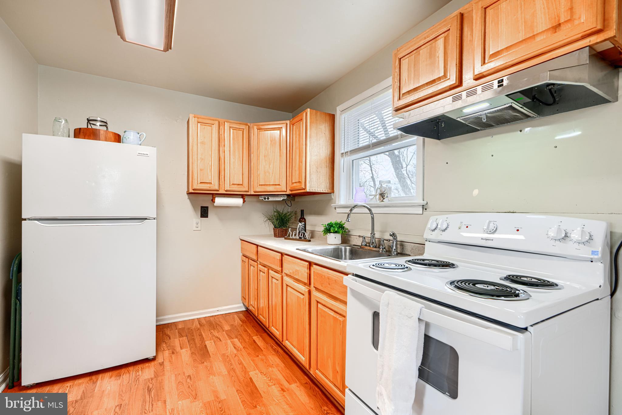 THOMAS ESTATES - Residential