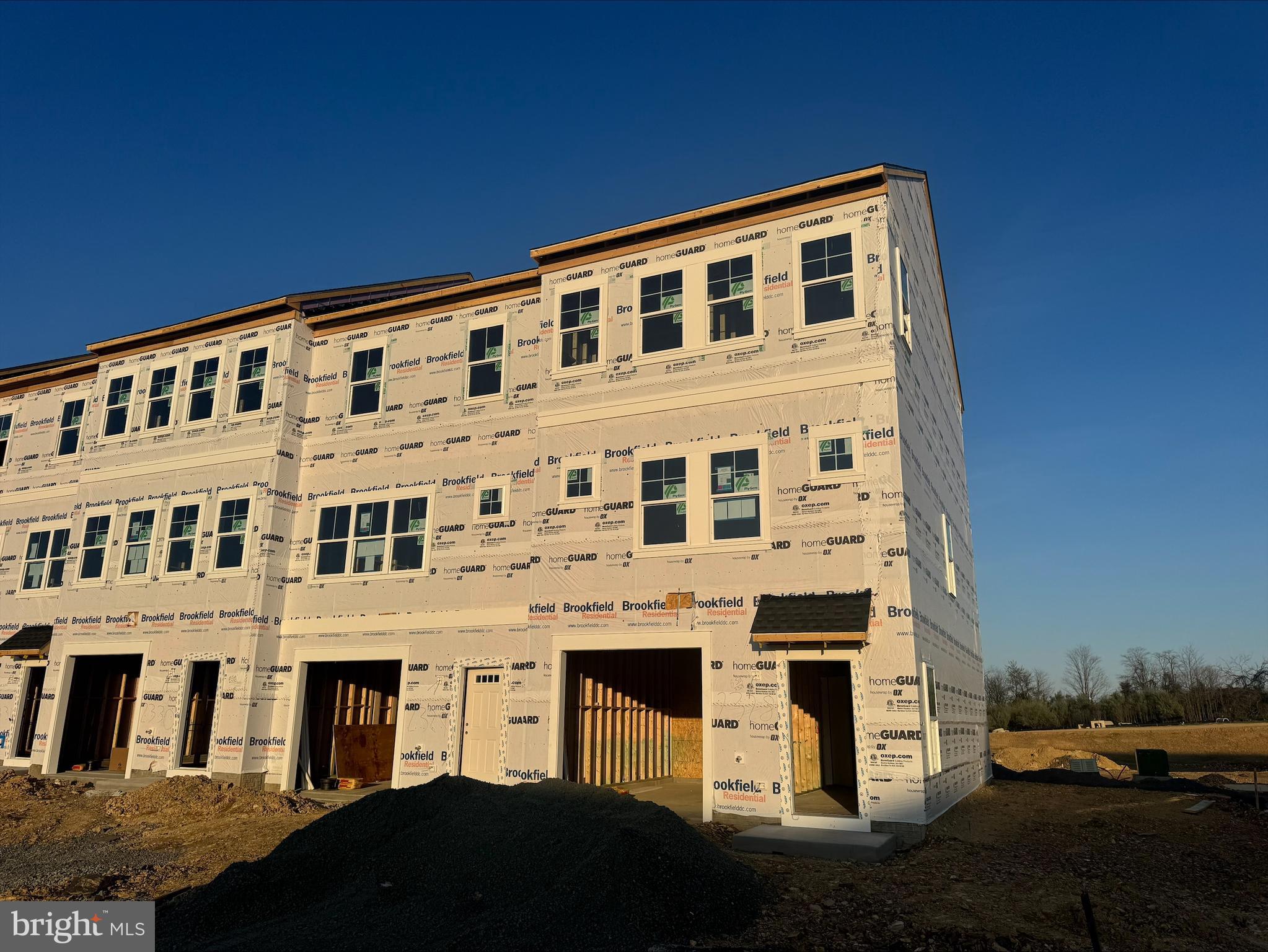 2385 HEYFORD DRIVE