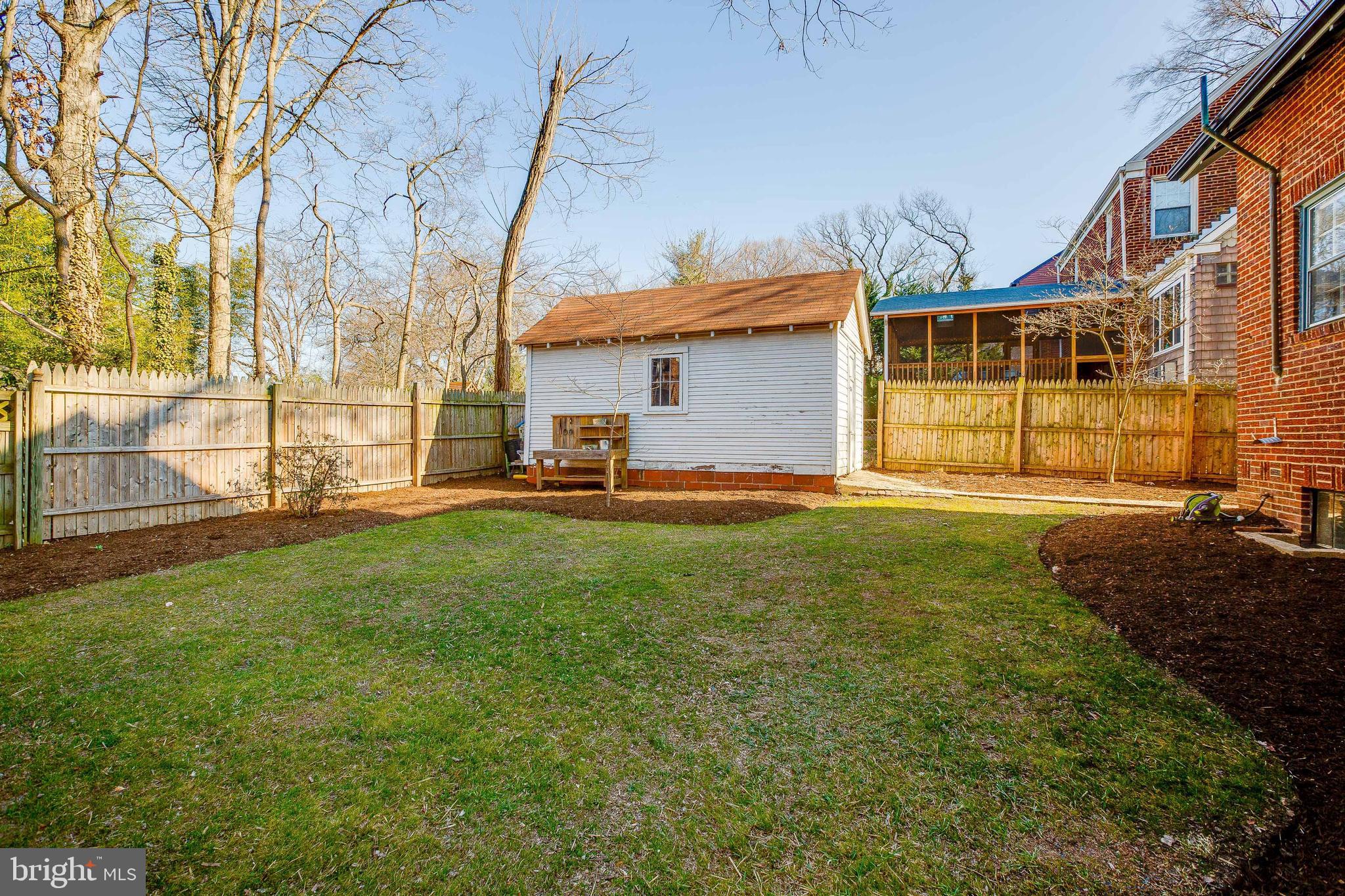 HYATTSVILLE HILLS - Residential