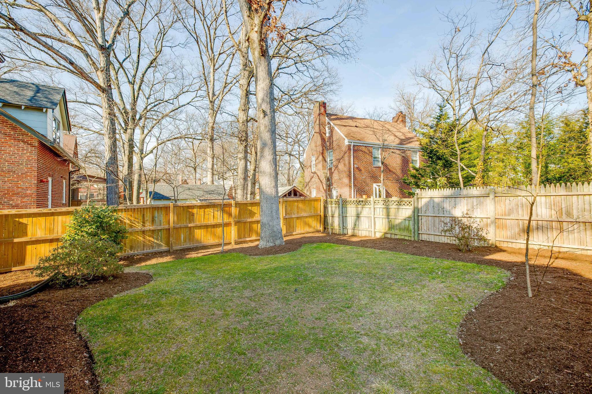 HYATTSVILLE HILLS - Residential