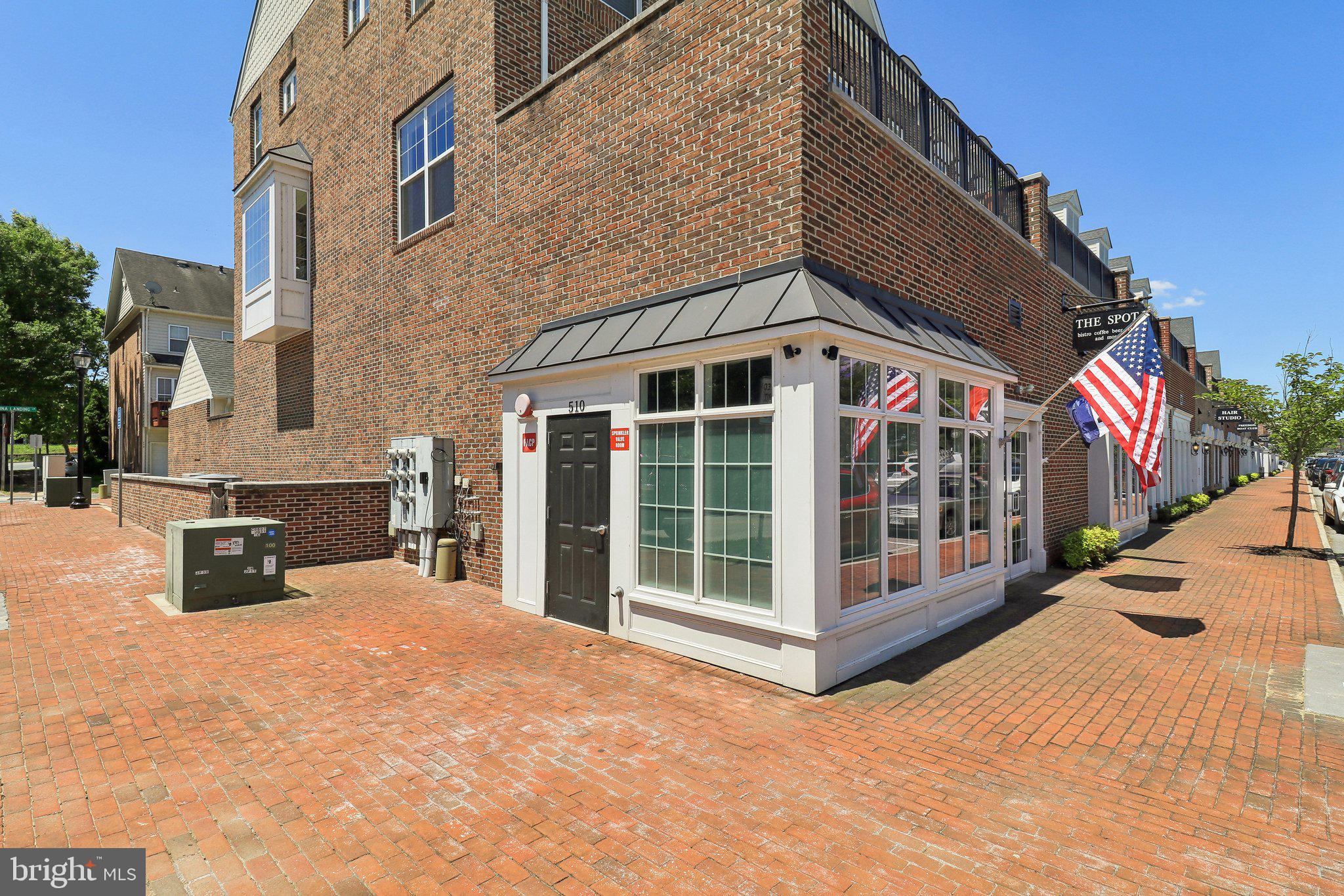 BELMONT TOWN CENTER - Residential