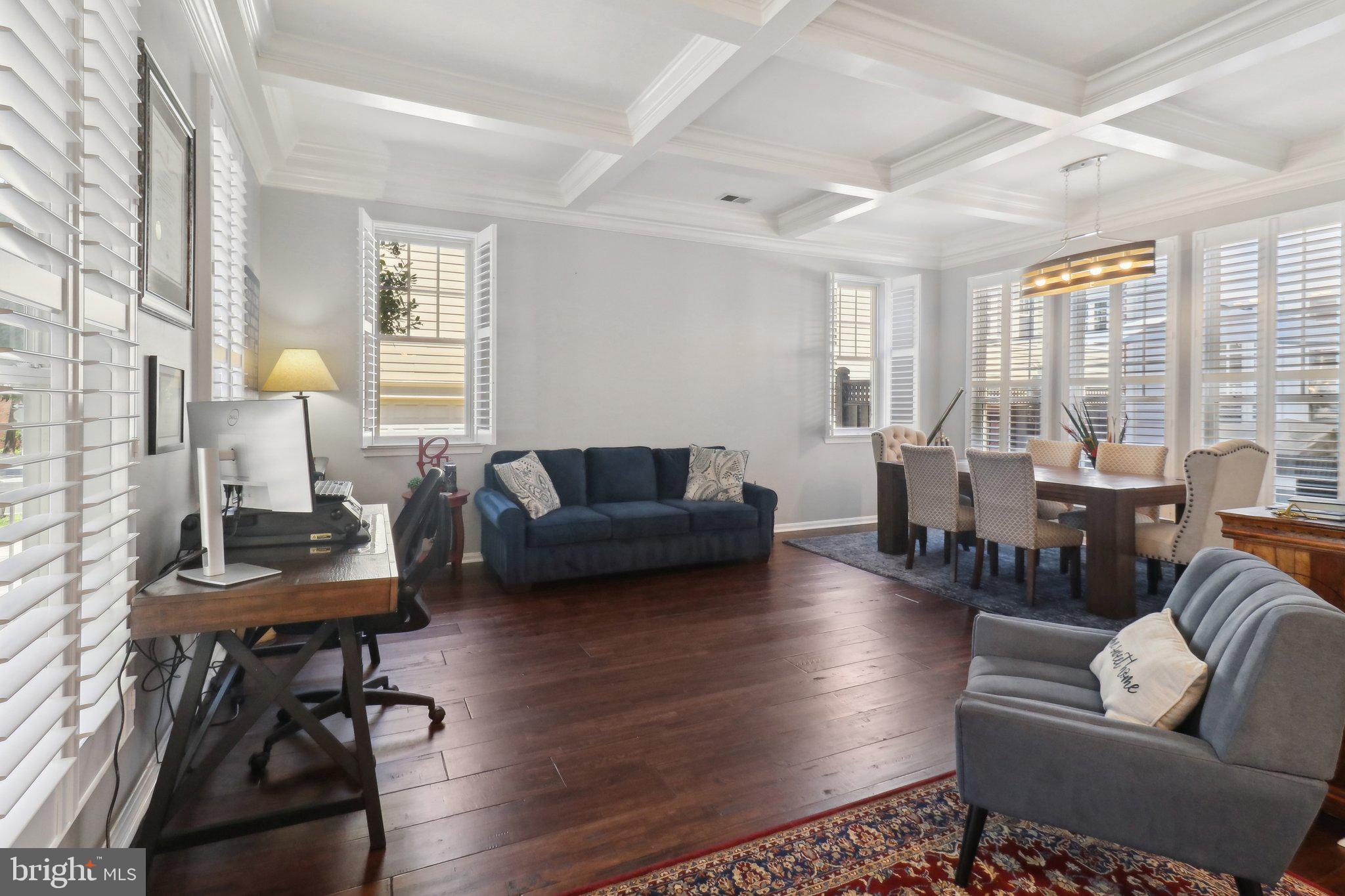 BELMONT TOWN CENTER - Residential