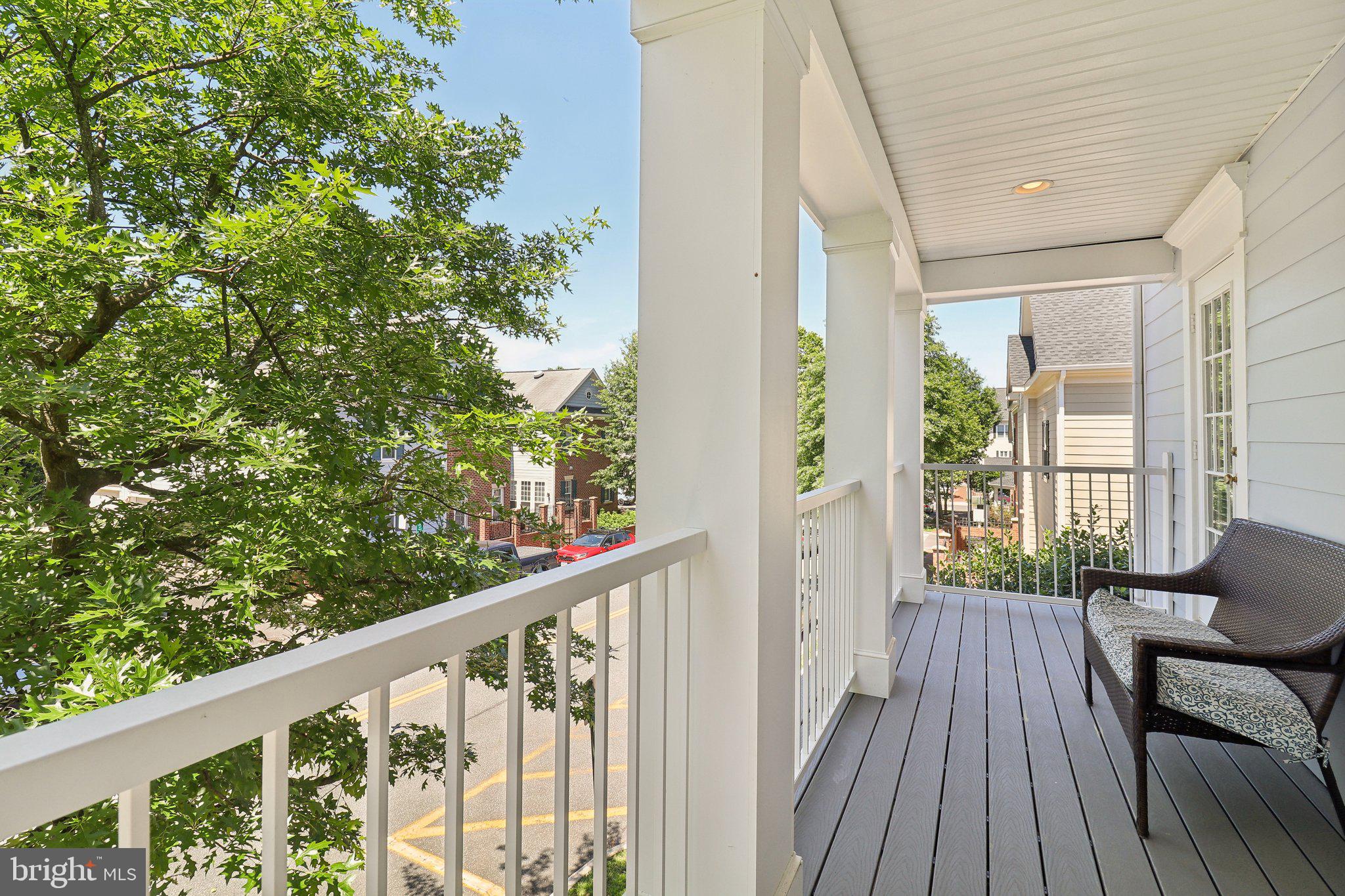 BELMONT TOWN CENTER - Residential