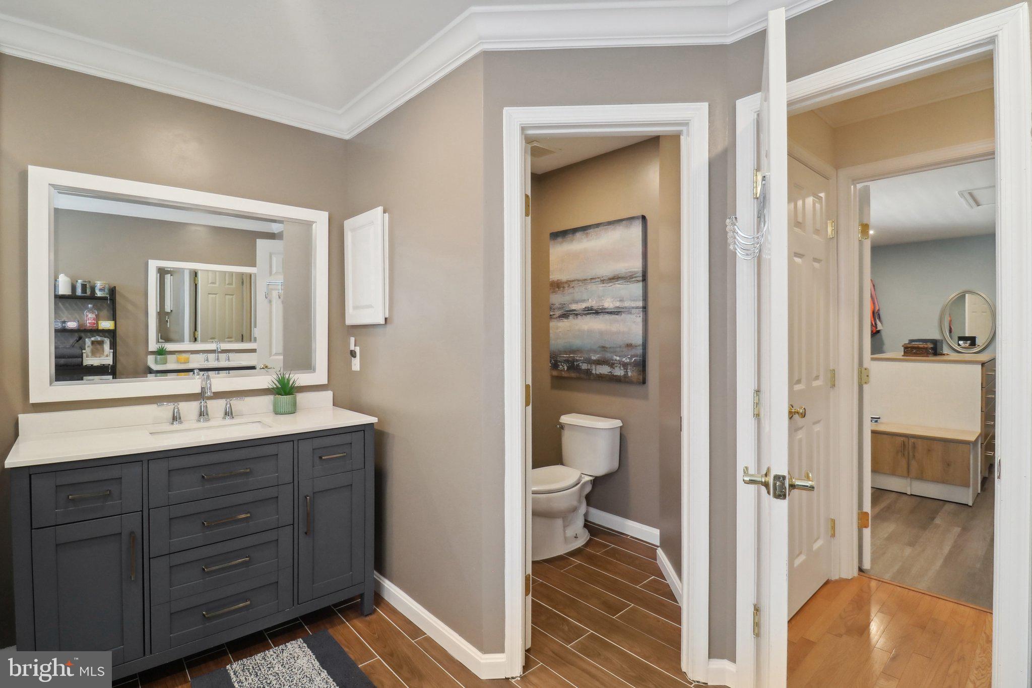 BELMONT TOWN CENTER - Residential