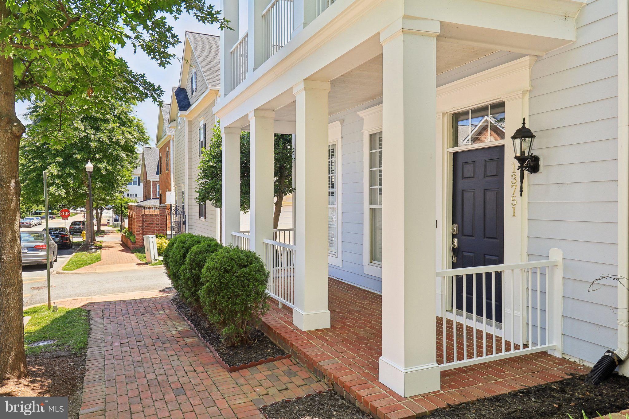 BELMONT TOWN CENTER - Residential