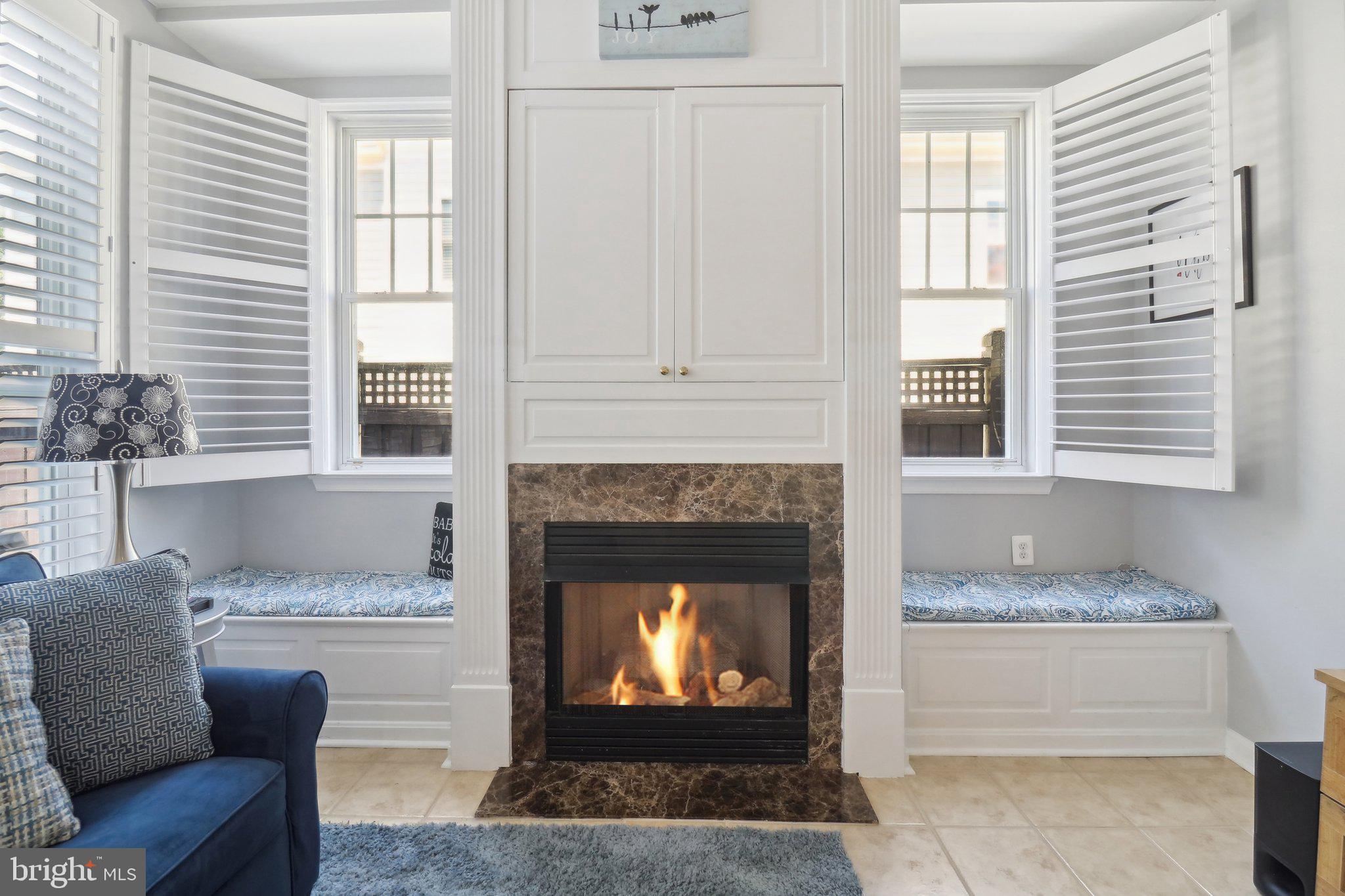 BELMONT TOWN CENTER - Residential