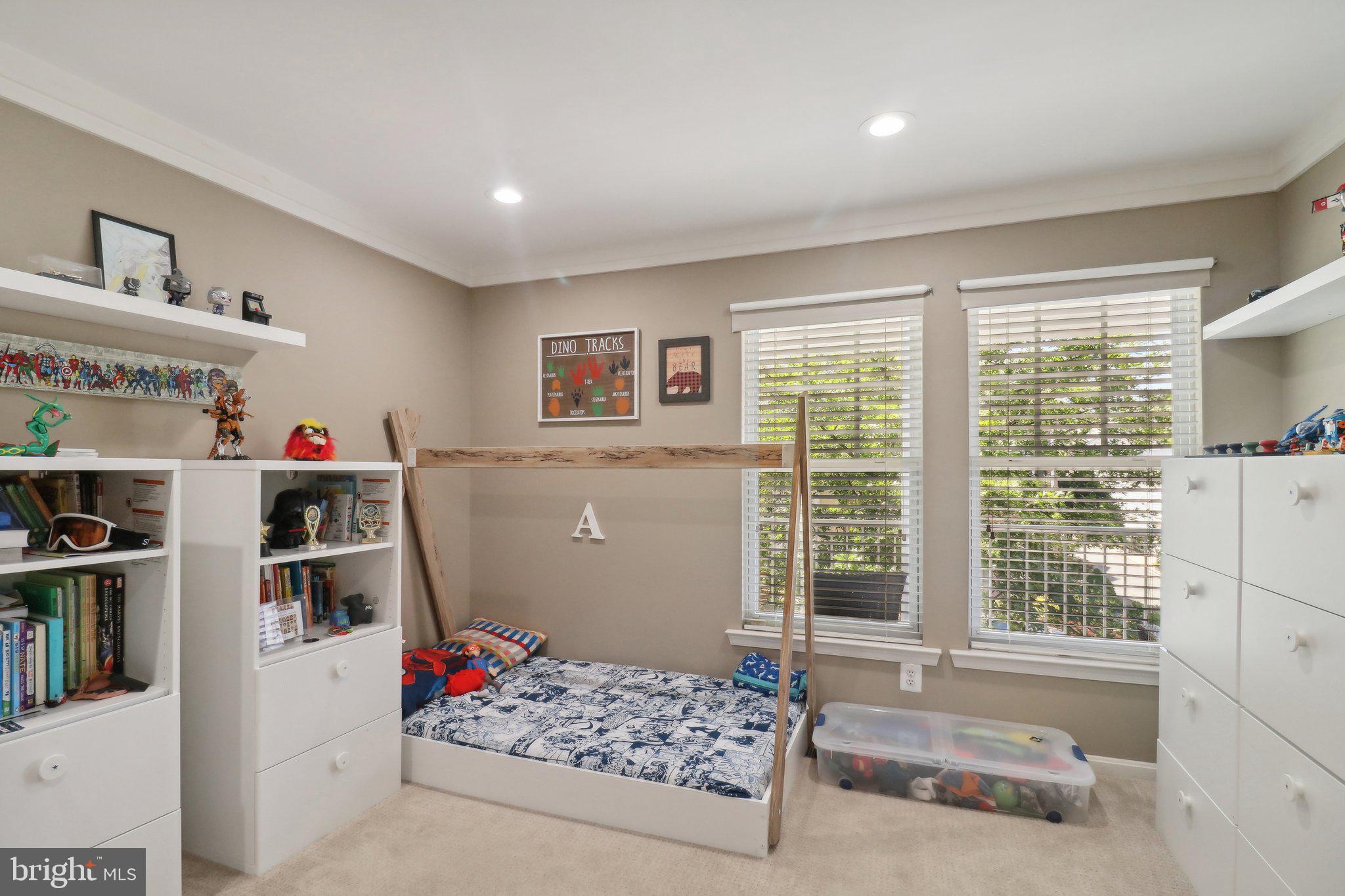 BELMONT TOWN CENTER - Residential