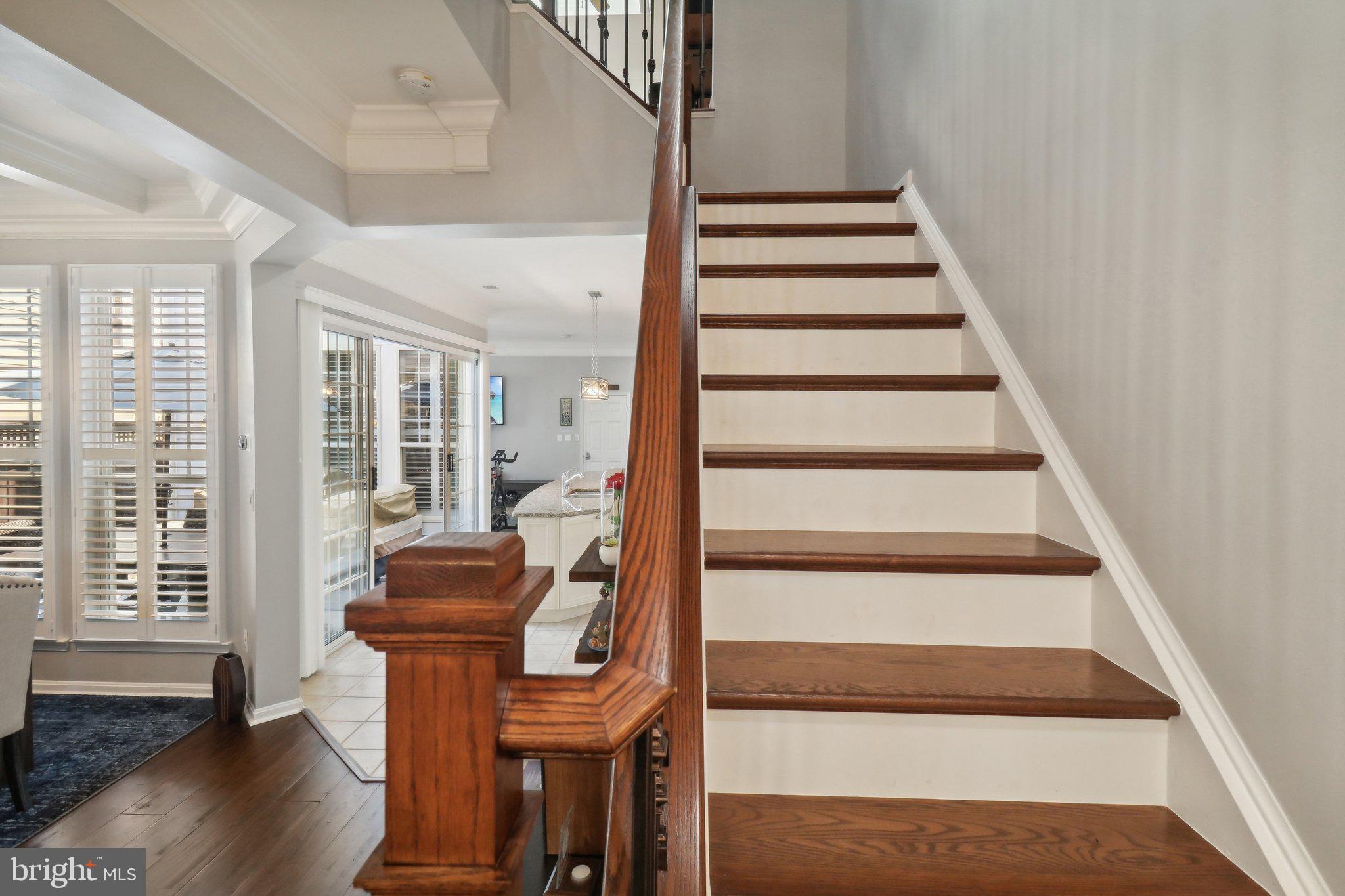 BELMONT TOWN CENTER - Residential