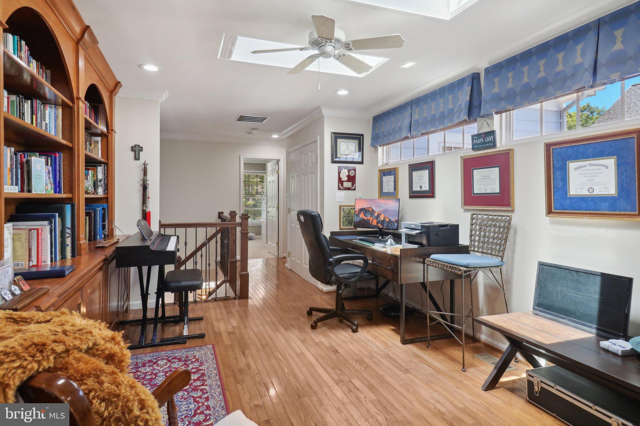 BELMONT TOWN CENTER - Residential