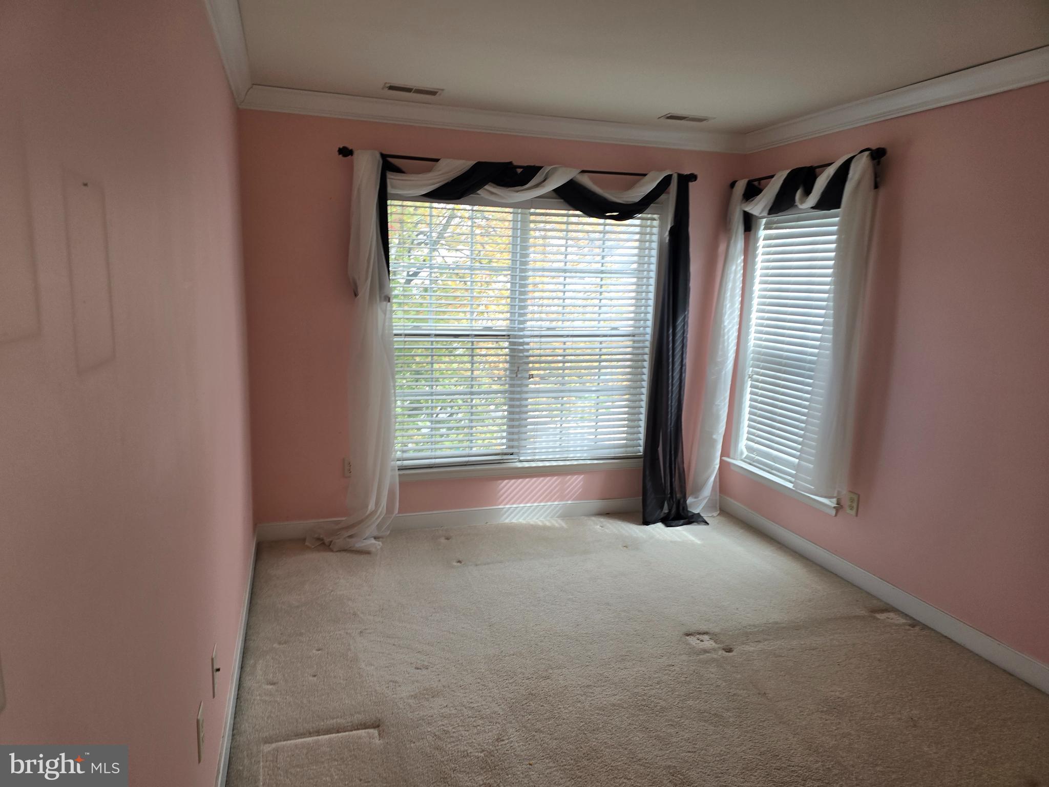 SNOWDEN OVERLOOK - Residential