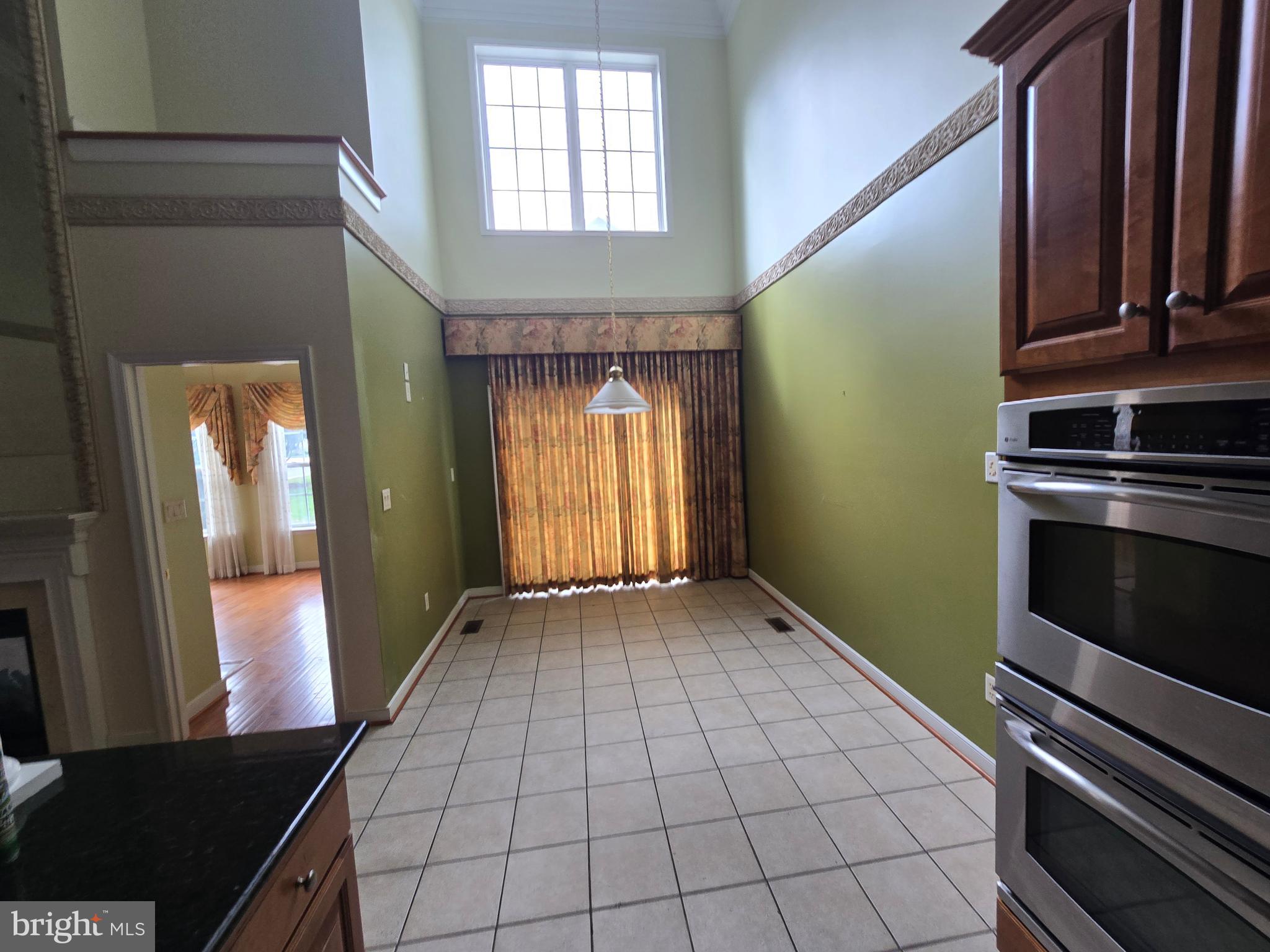 SNOWDEN OVERLOOK - Residential