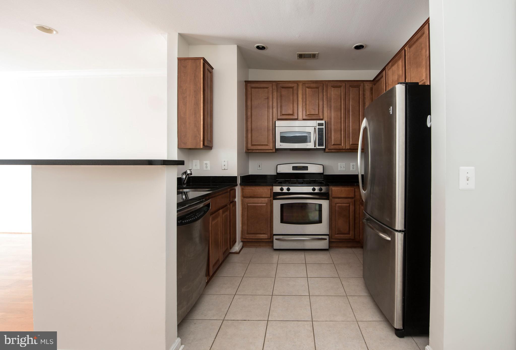 FAIRFAX RIDGE - Residential Lease