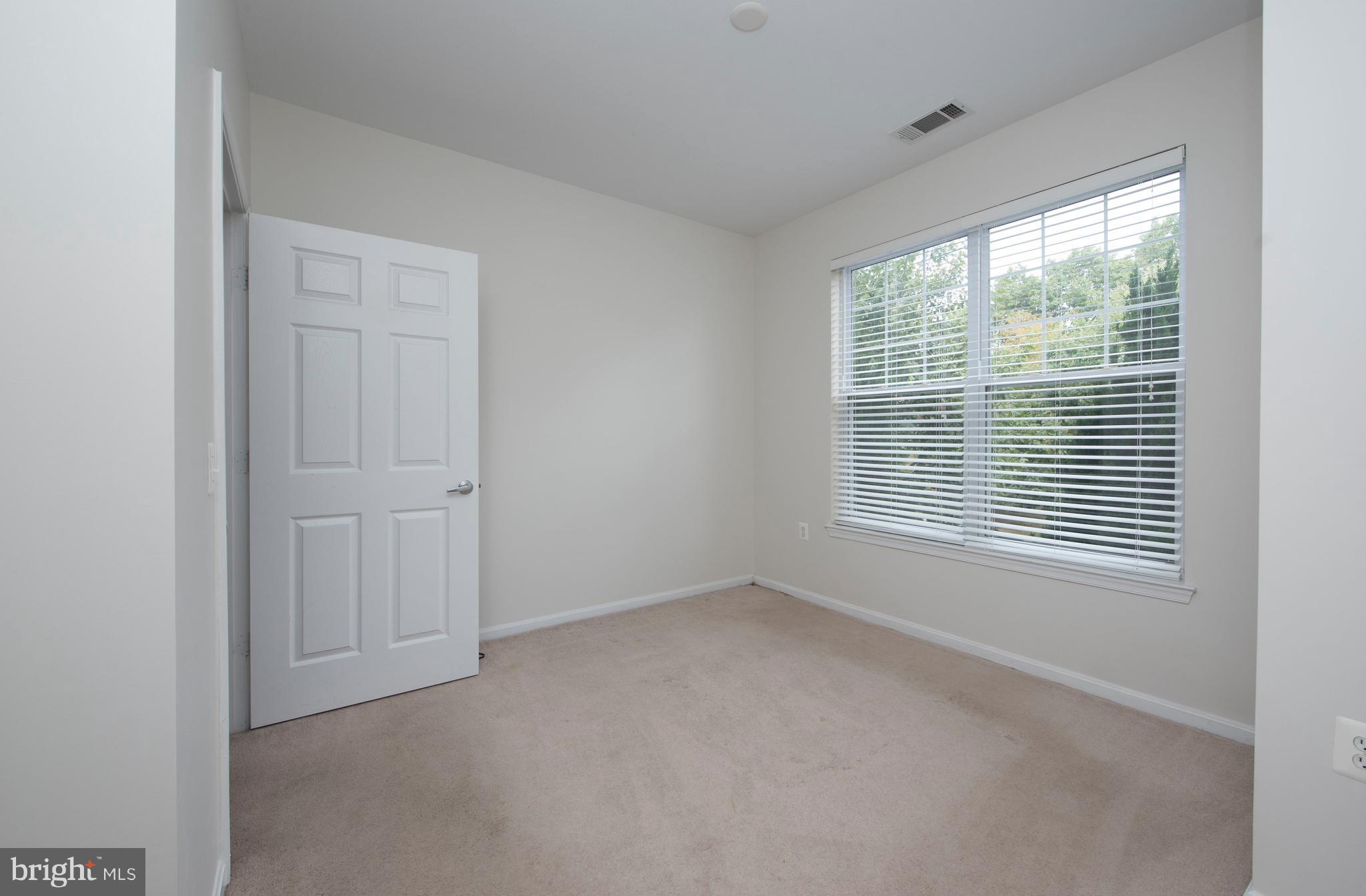 FAIRFAX RIDGE - Residential Lease