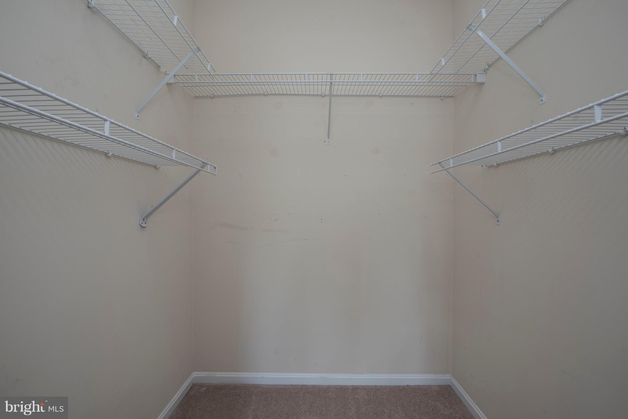 FAIRFAX RIDGE - Residential Lease