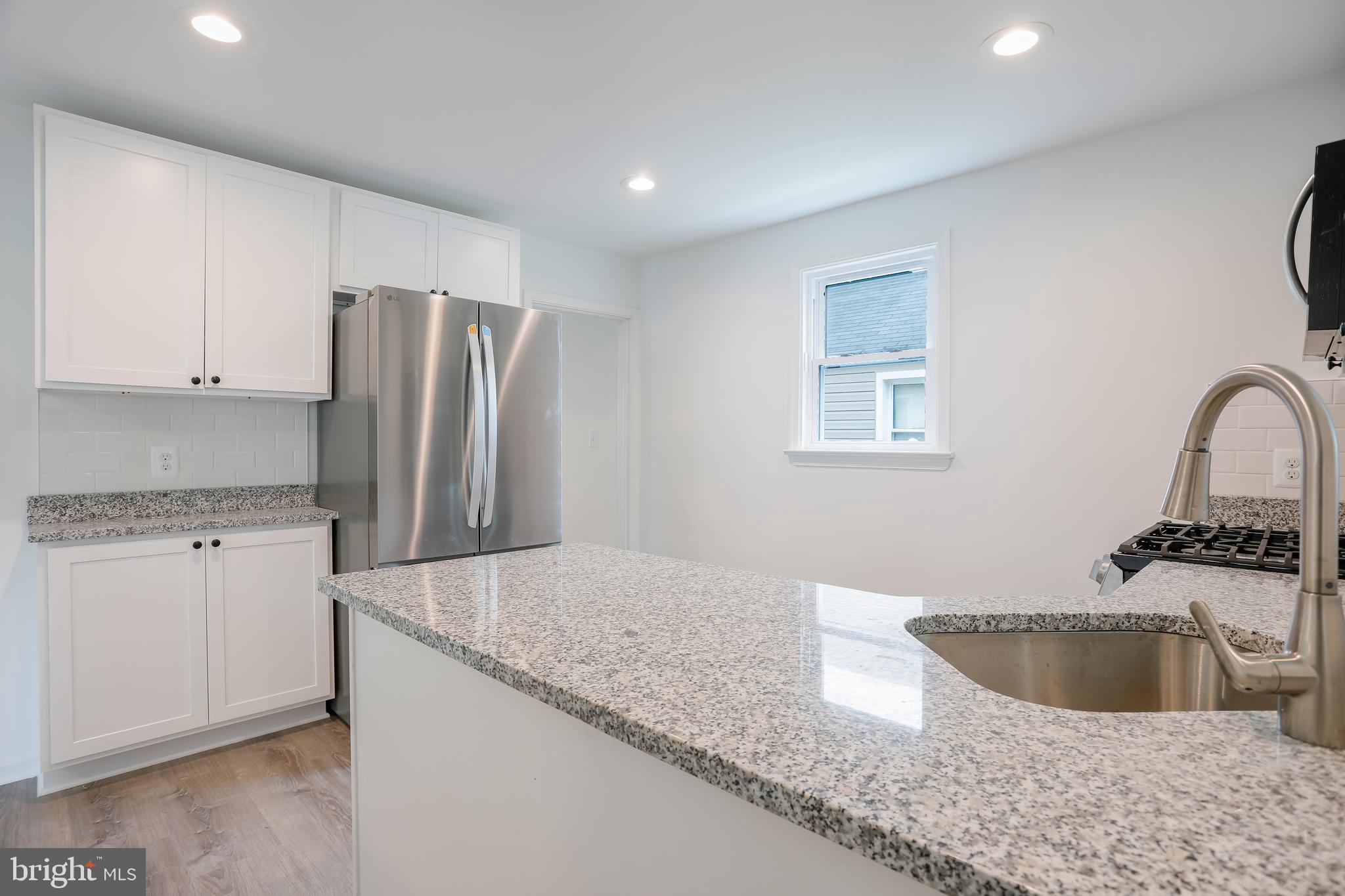 EDGEWOOD PARK - Residential