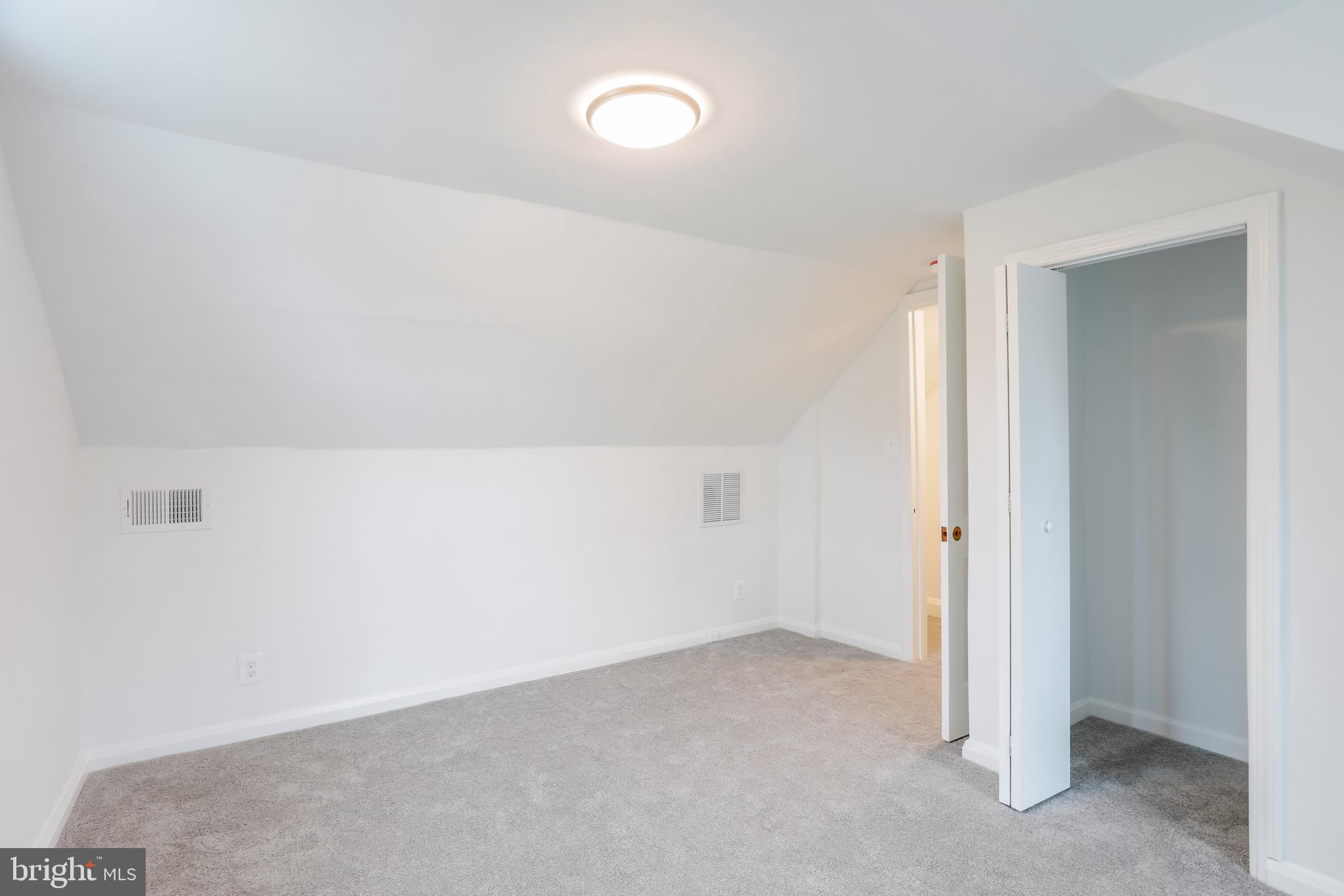 EDGEWOOD PARK - Residential