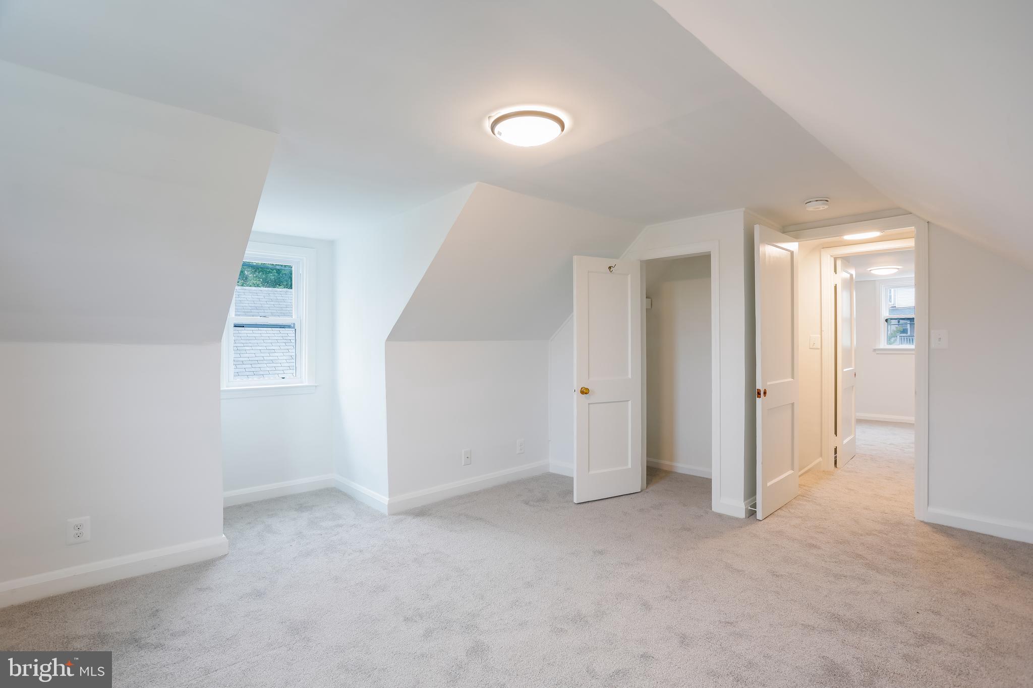 EDGEWOOD PARK - Residential