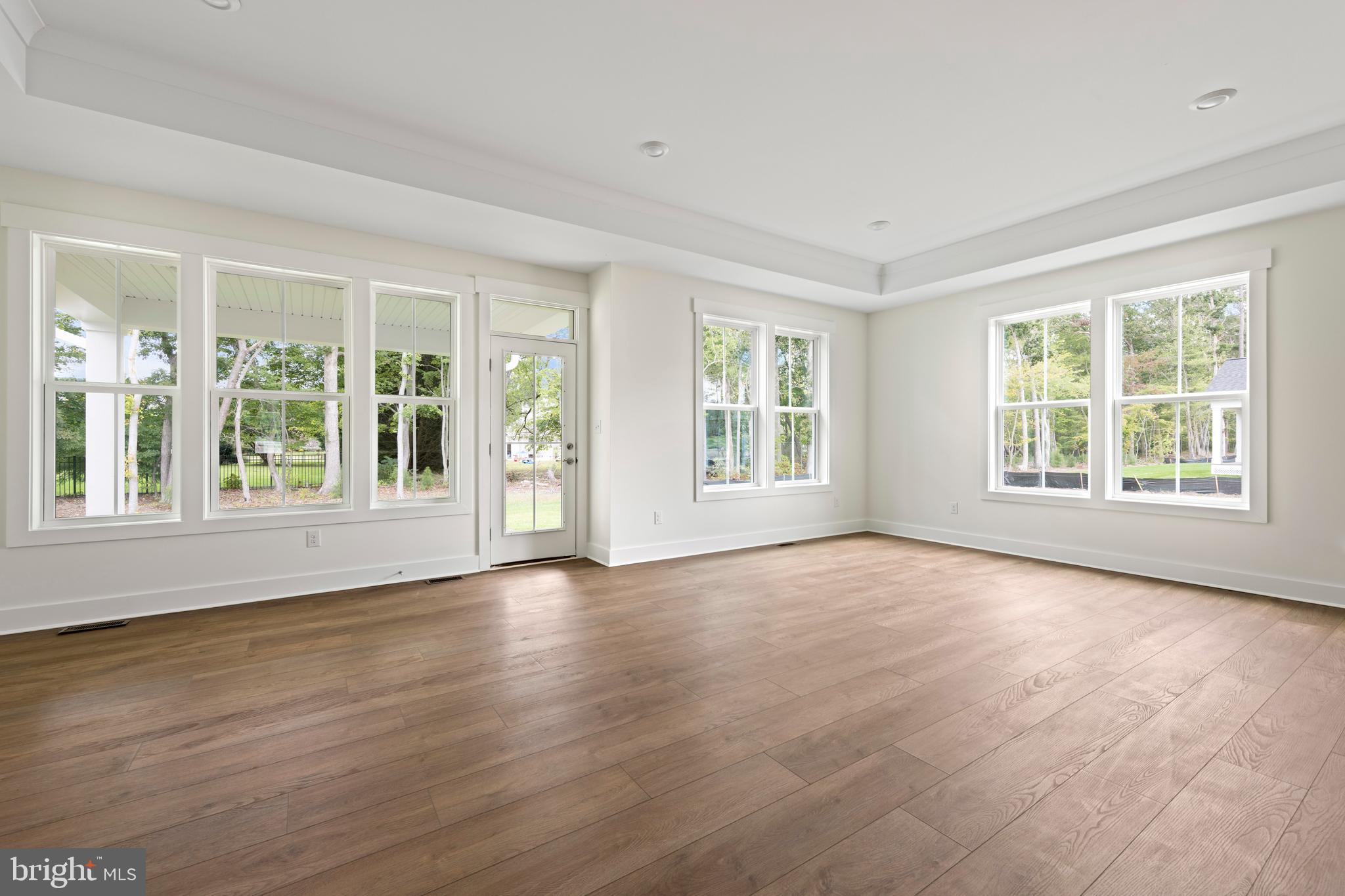 THE KNOLL AT IRONS LANE - Residential