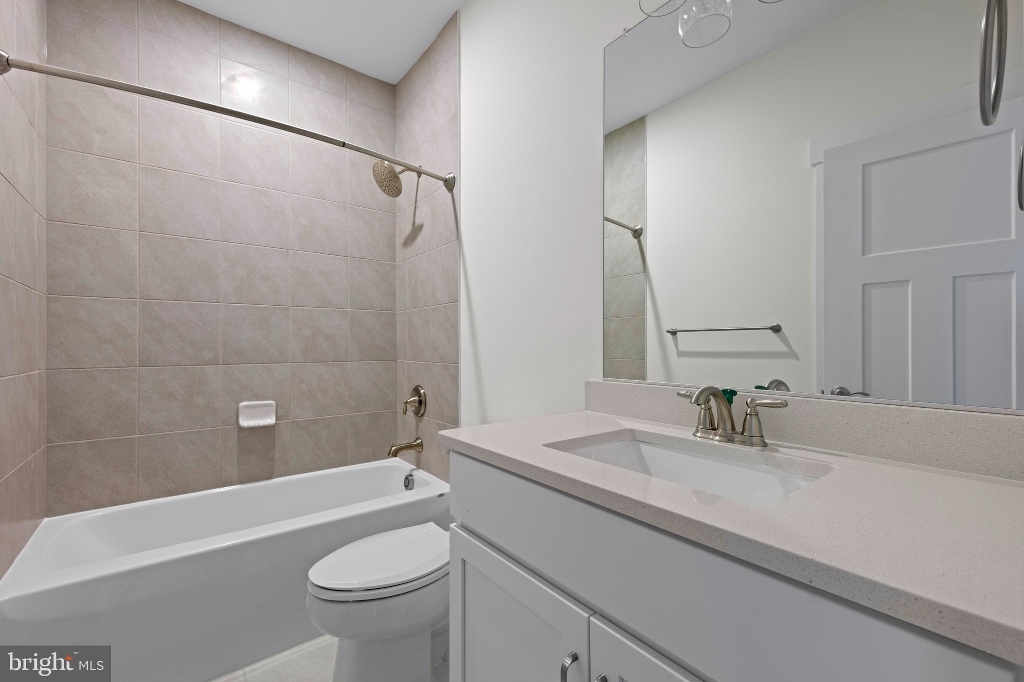 THE KNOLL AT IRONS LANE - Residential