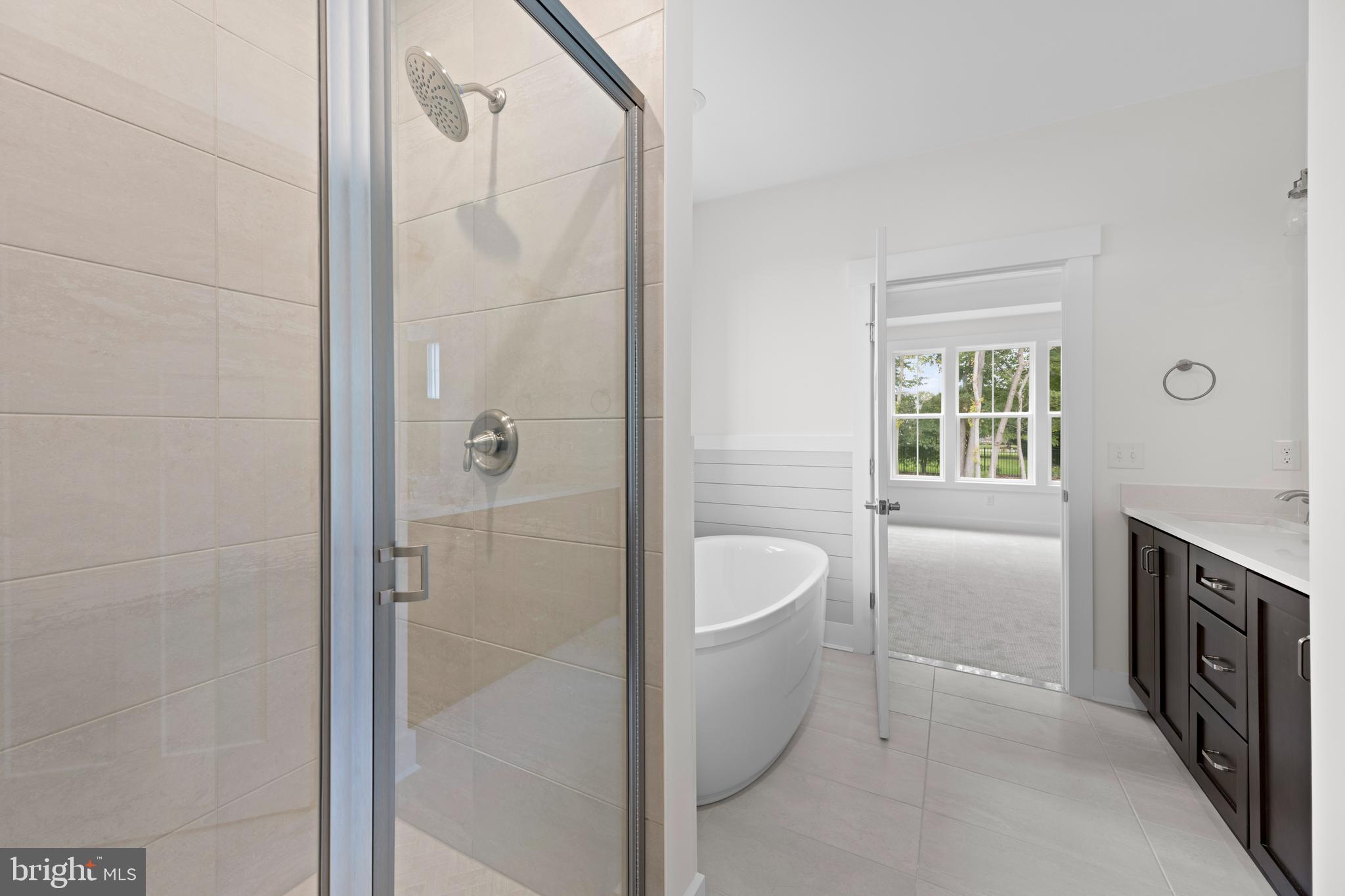 THE KNOLL AT IRONS LANE - Residential