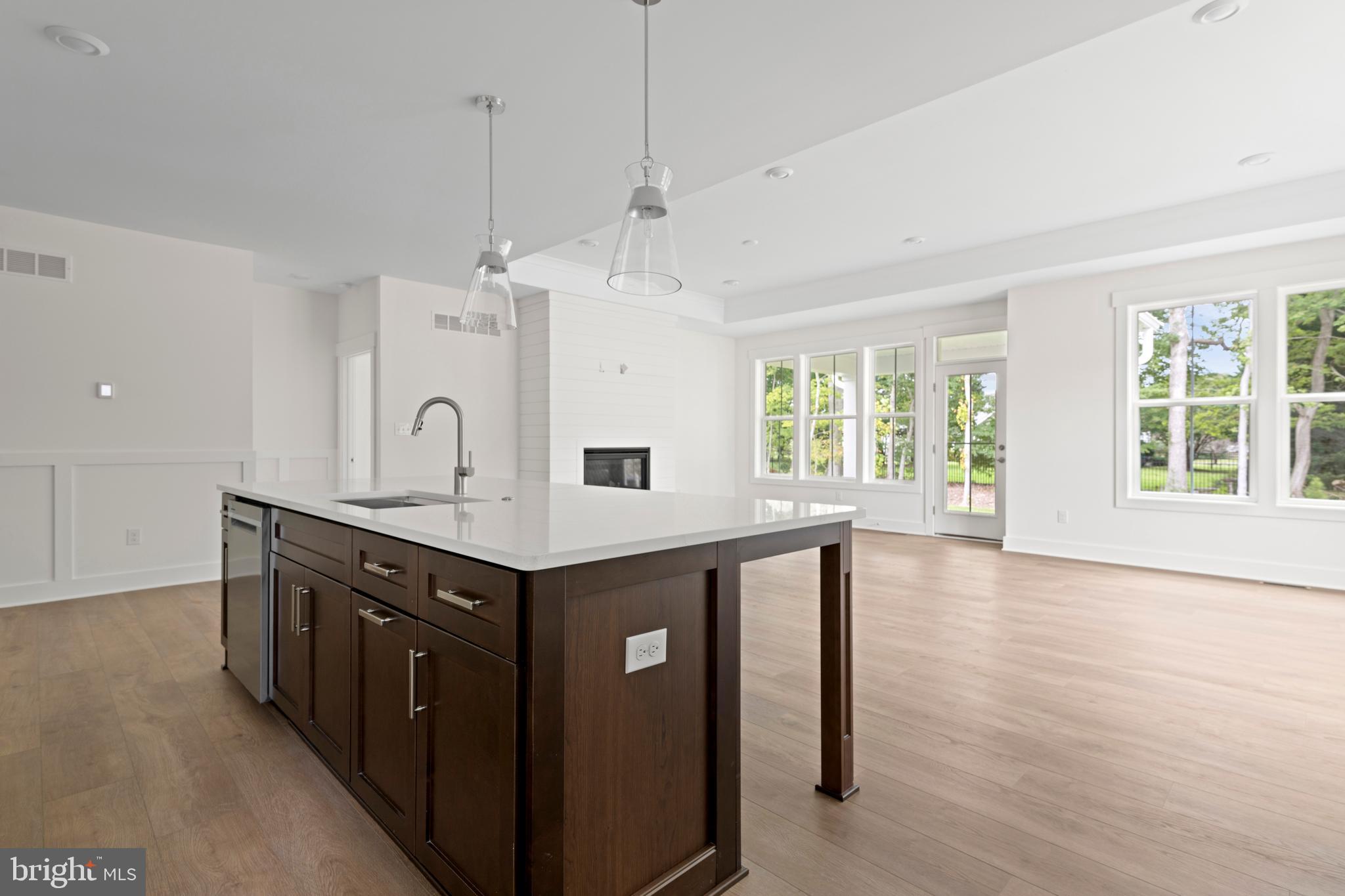 THE KNOLL AT IRONS LANE - Residential