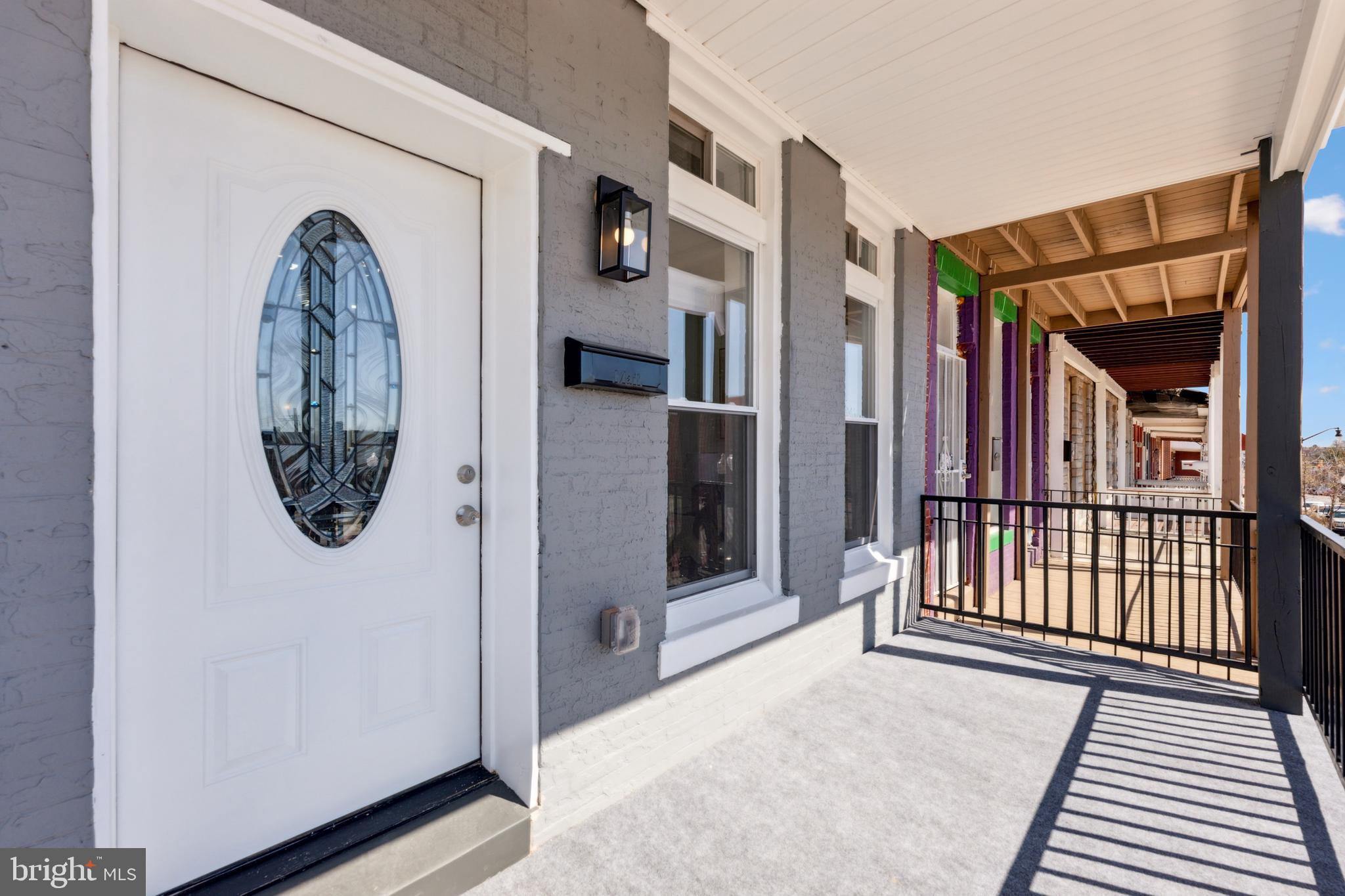 BROADWAY EAST - Commercial Sale